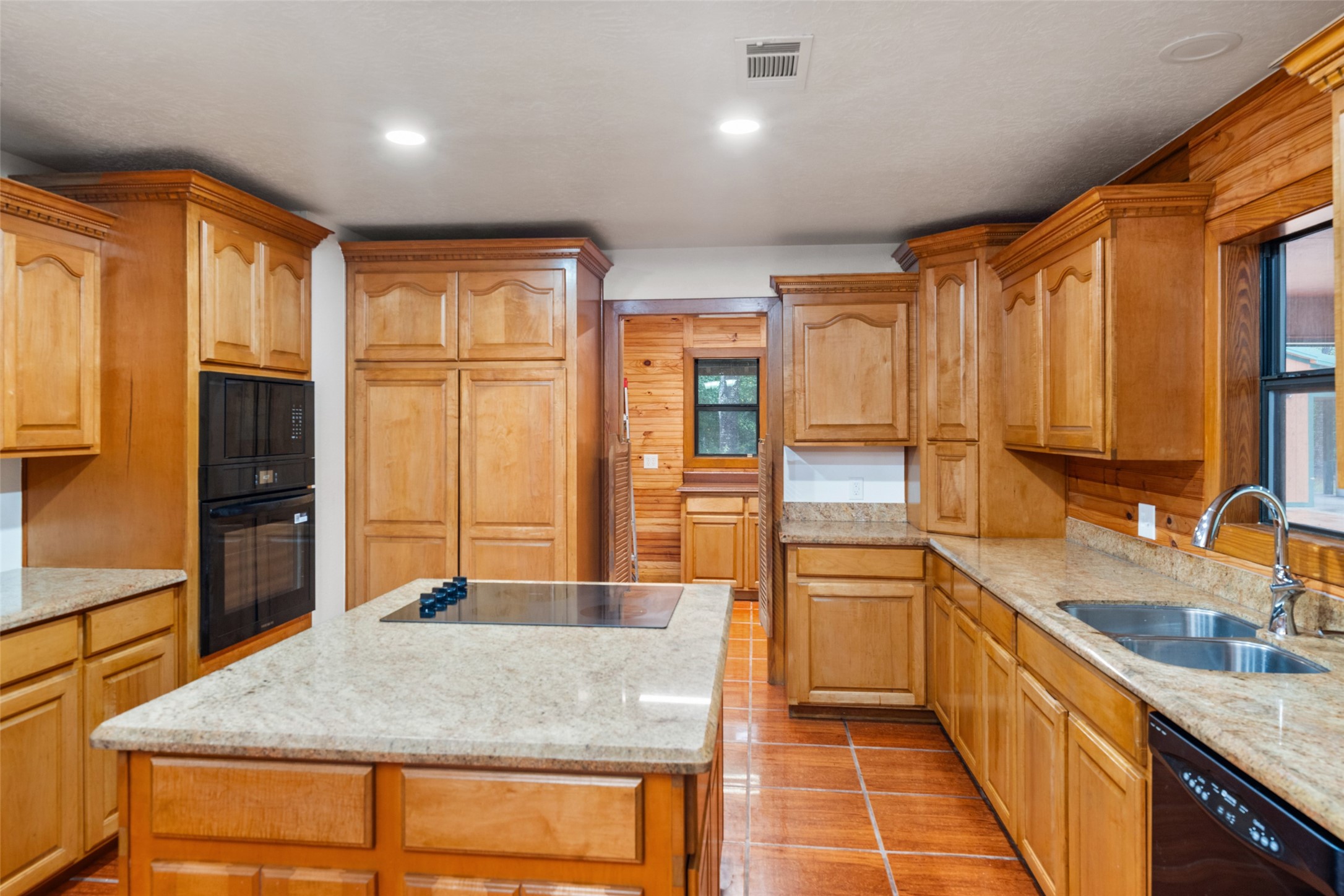7900 Highway 150 Property Photo 17