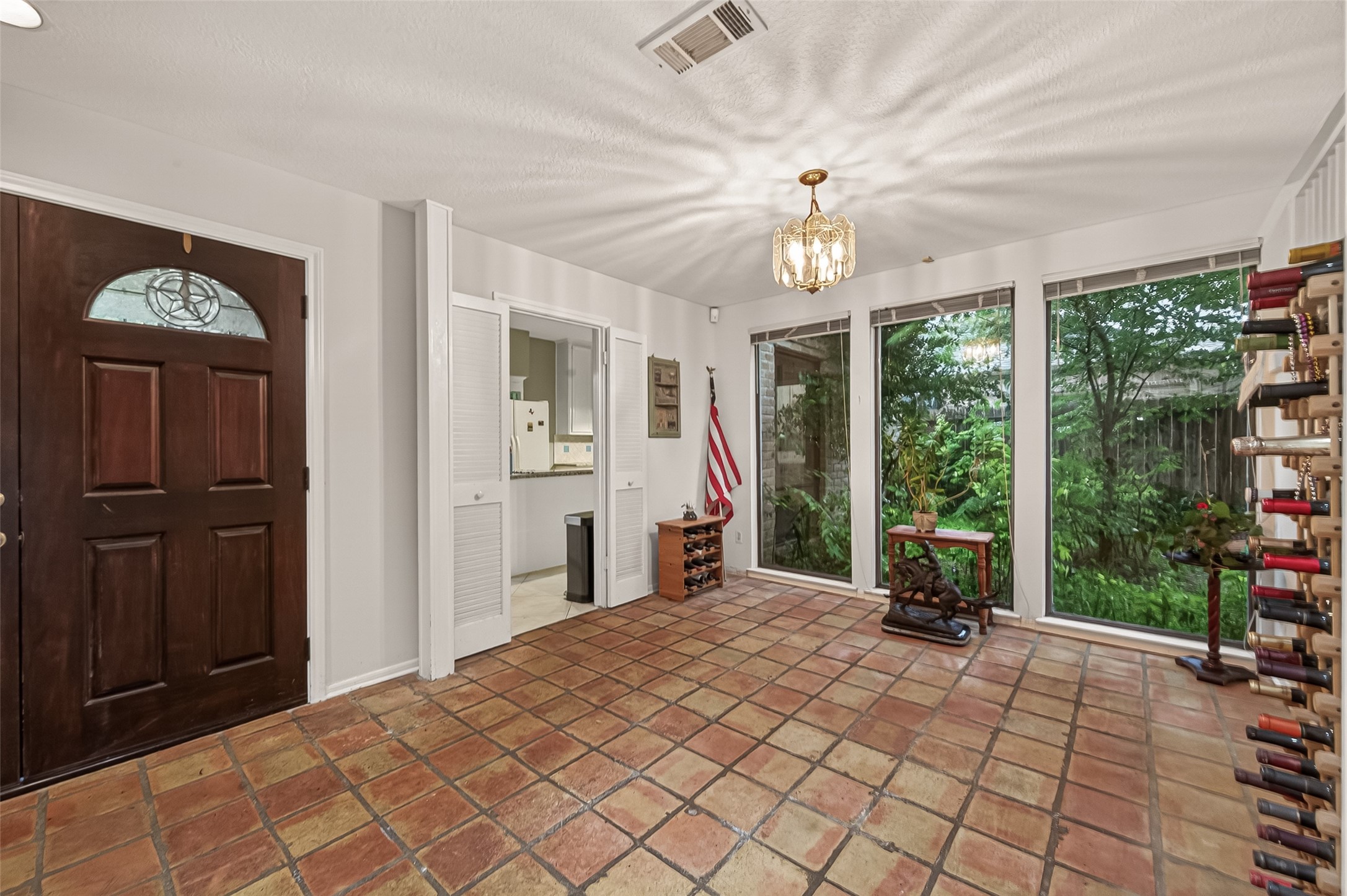 11614 Cedar Creek Drive Property Photo 6
