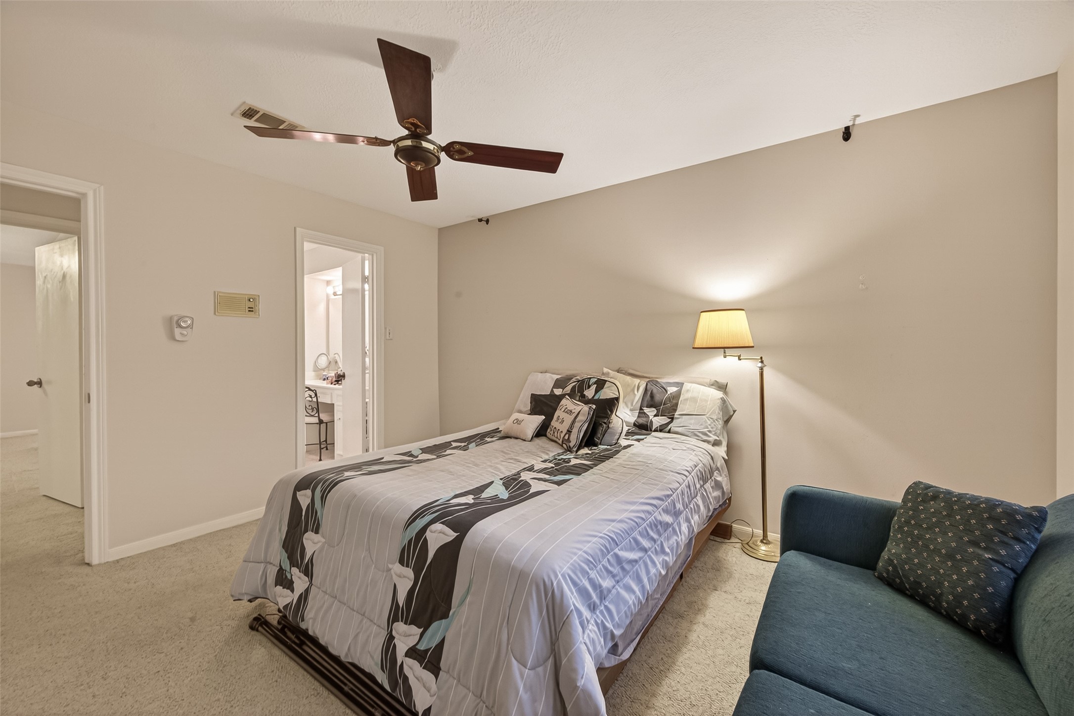11614 Cedar Creek Drive Property Photo 17