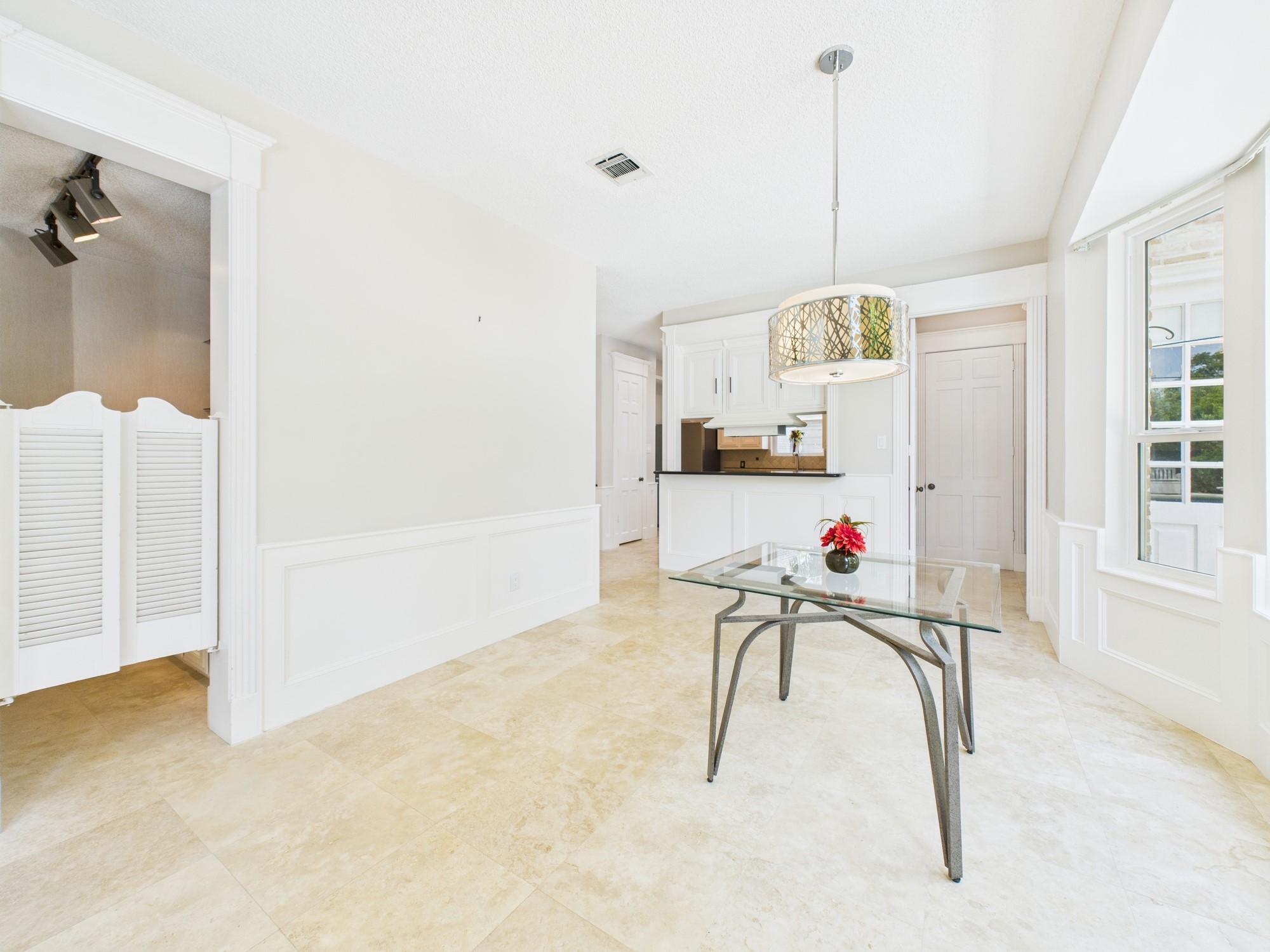 702 Daria Court Property Photo 16