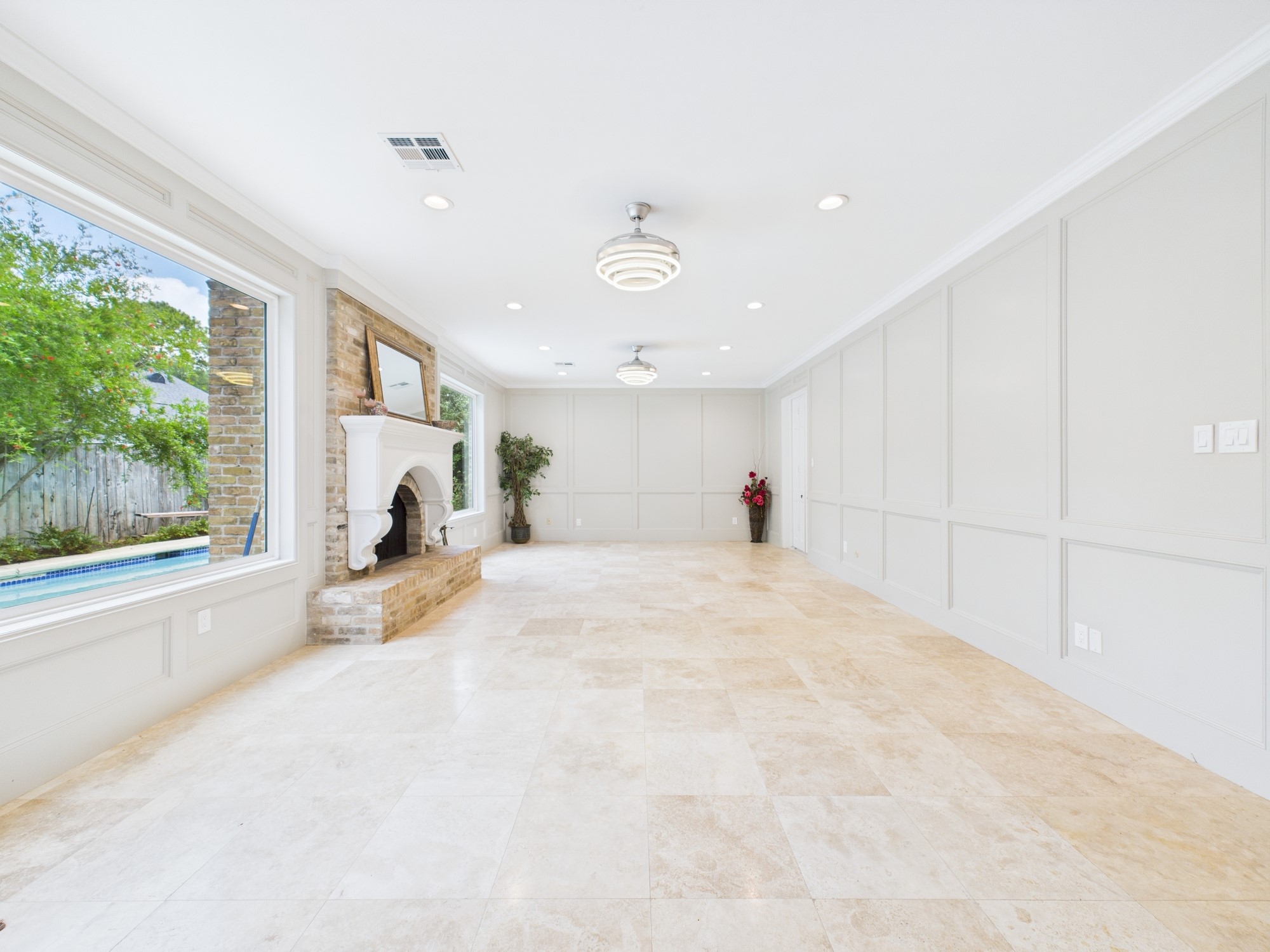 702 Daria Court Property Photo 18