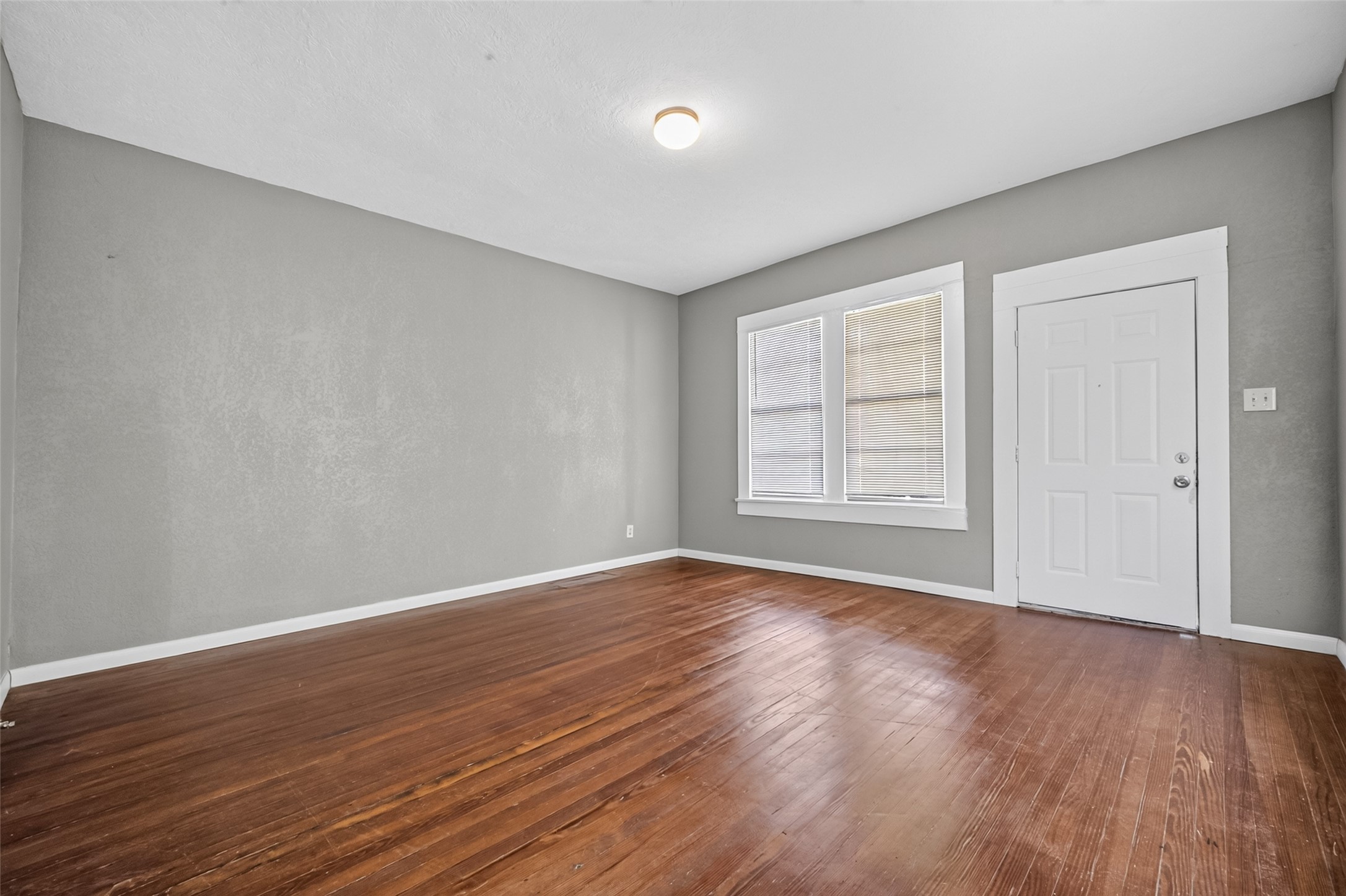 3010 Garrow Street Property Photo 4