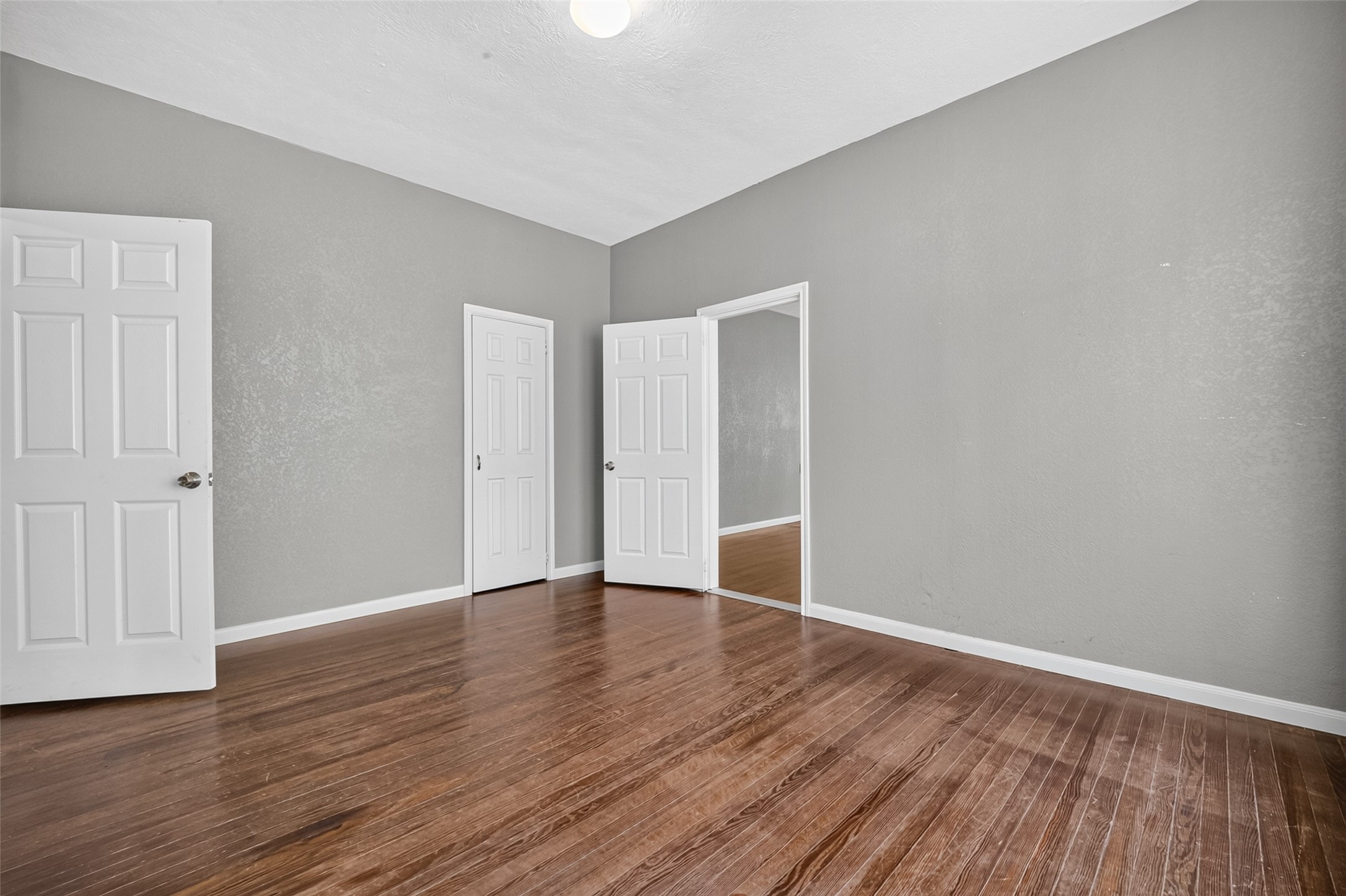 3010 Garrow Street Property Photo 5
