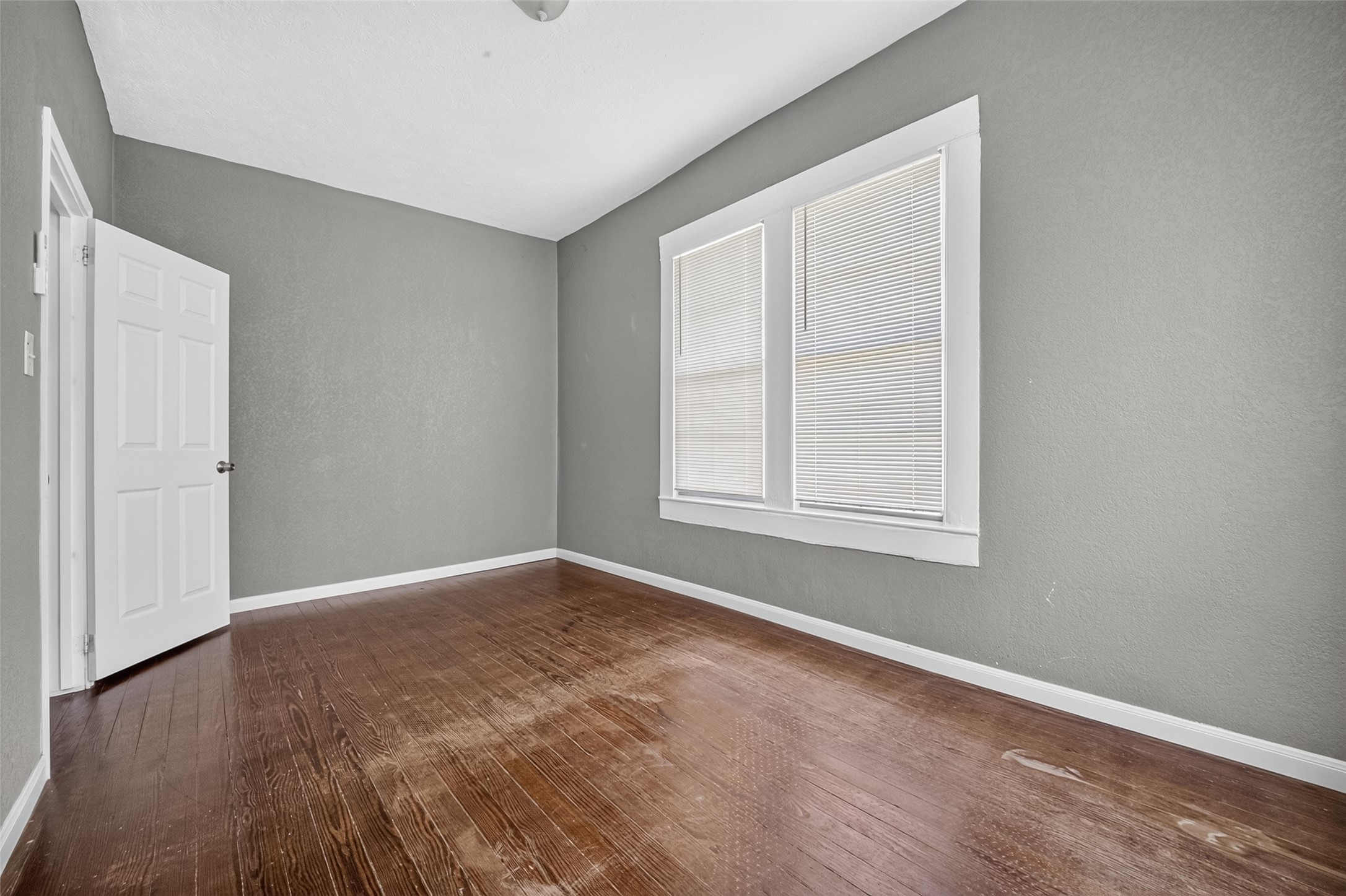 3010 Garrow Street Property Photo 9