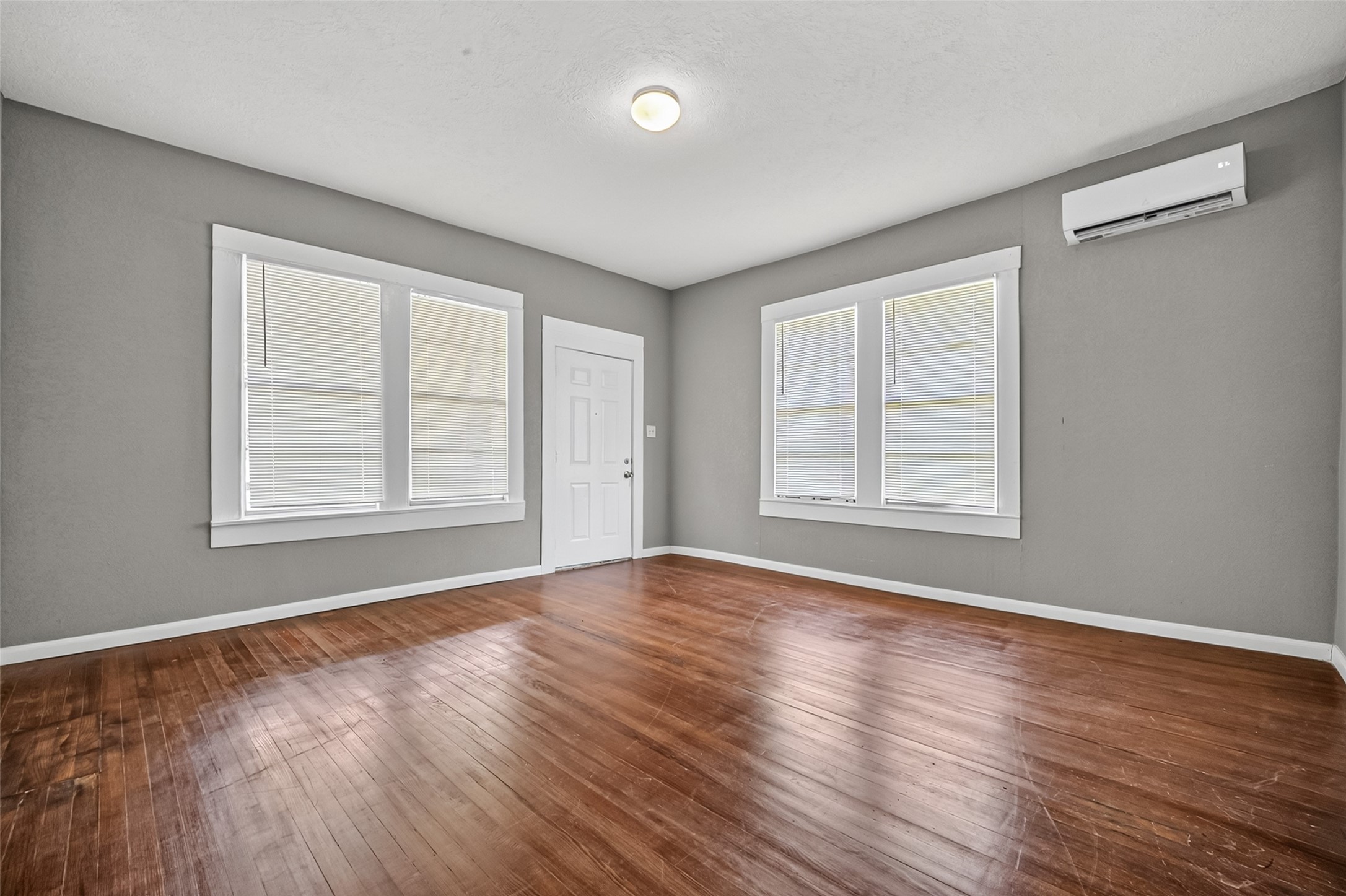 3010 Garrow Street Property Photo 11