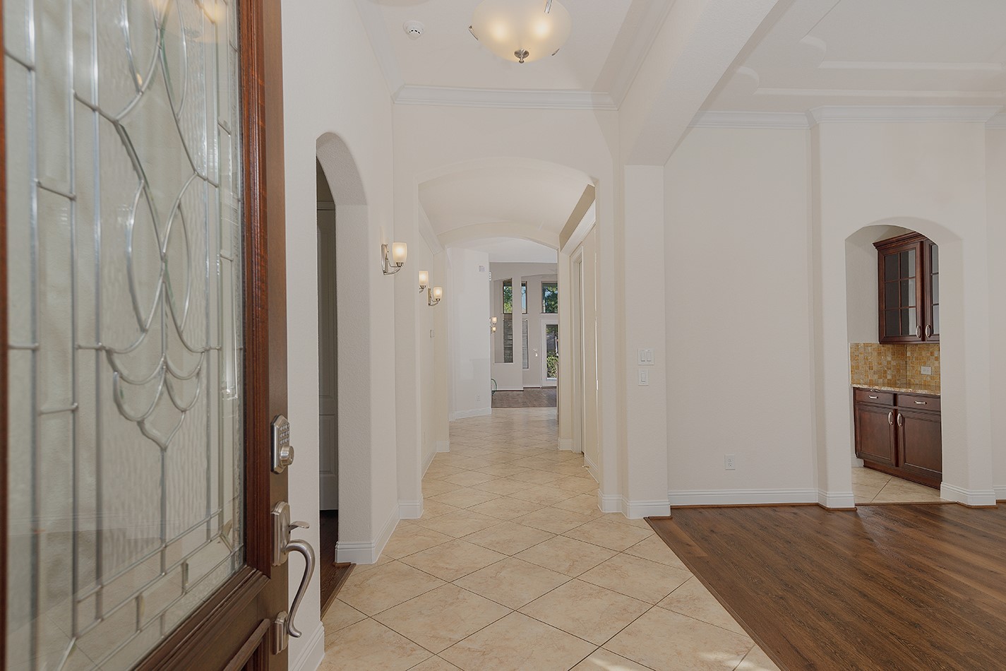 46 Caprice Bend Place Property Photo 4