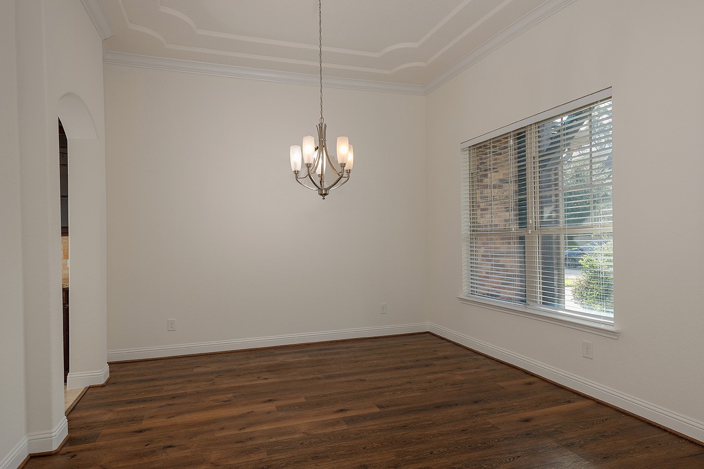 46 Caprice Bend Place Property Photo 6