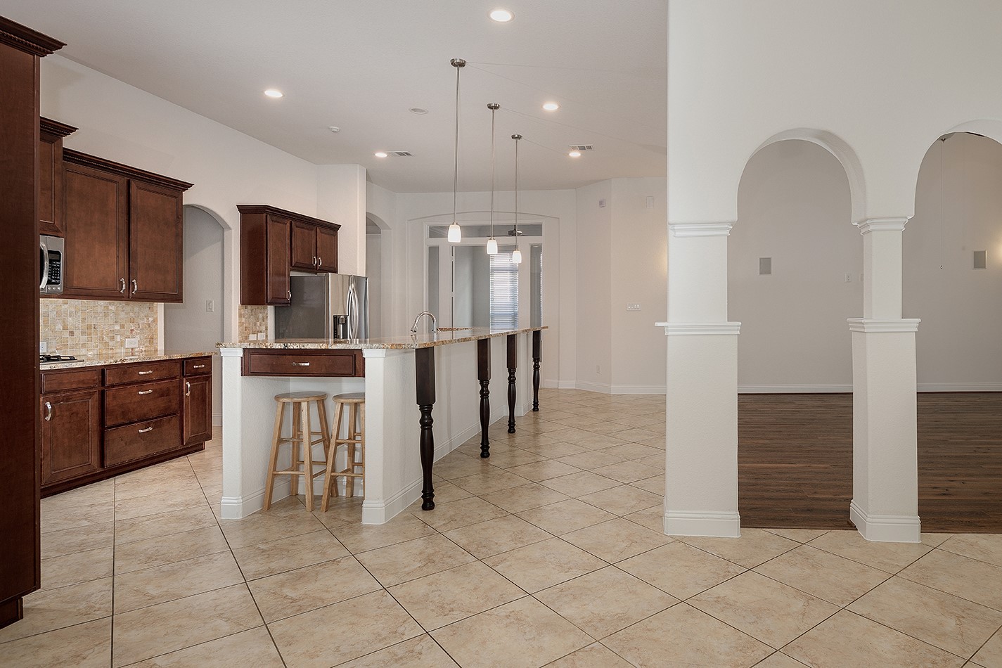 46 Caprice Bend Place Property Photo 11
