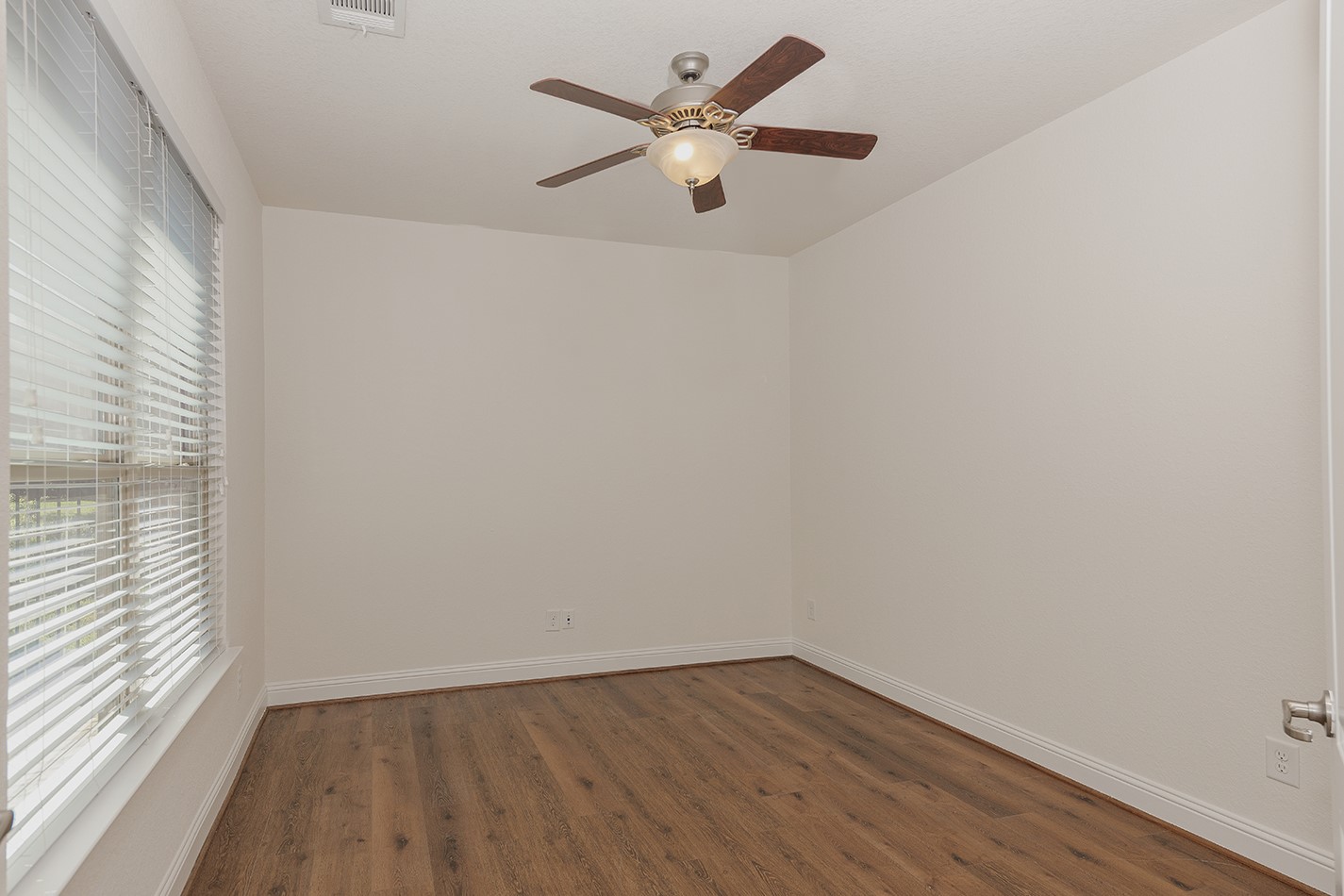 46 Caprice Bend Place Property Photo 21