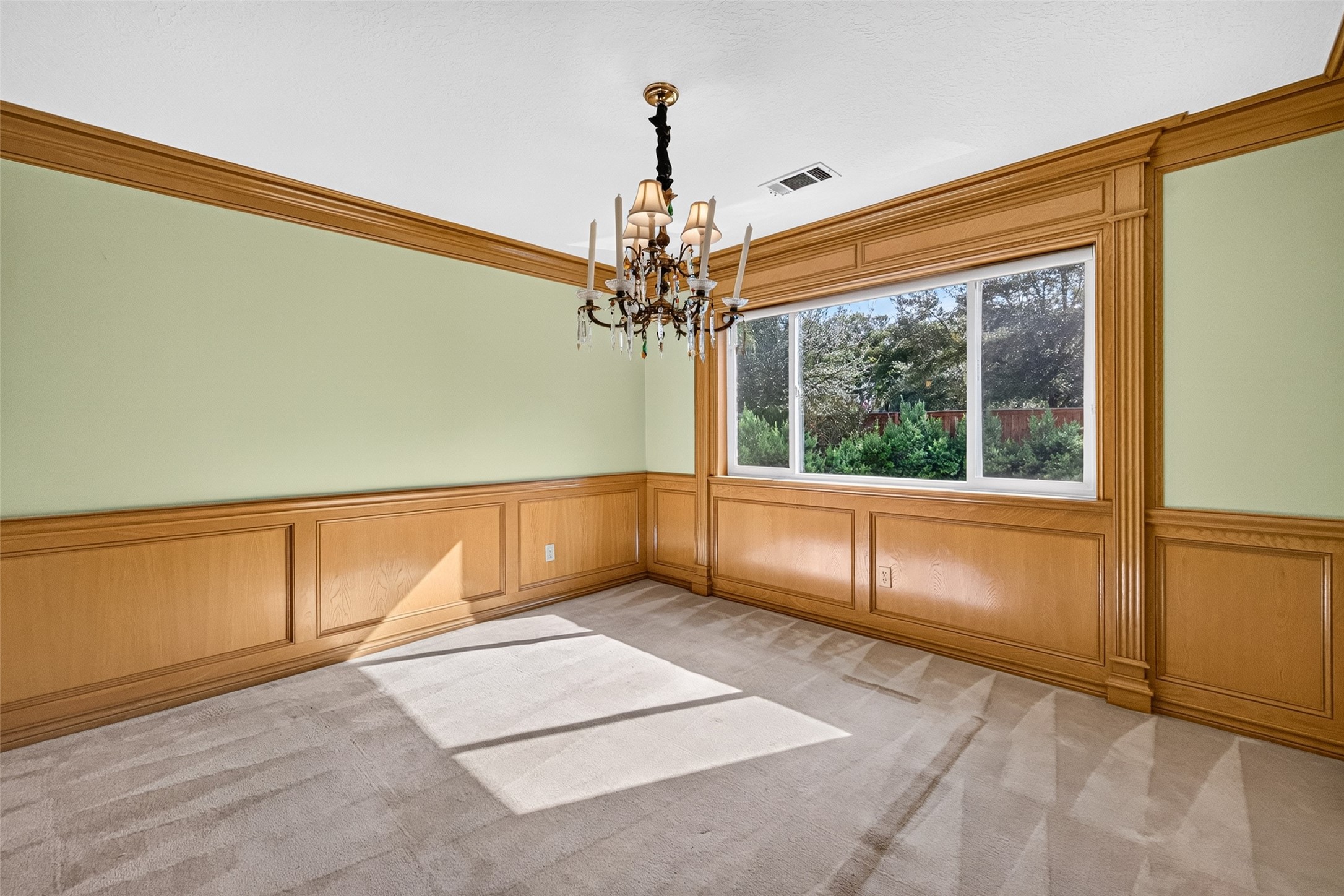8007 Erie Street Property Photo 12