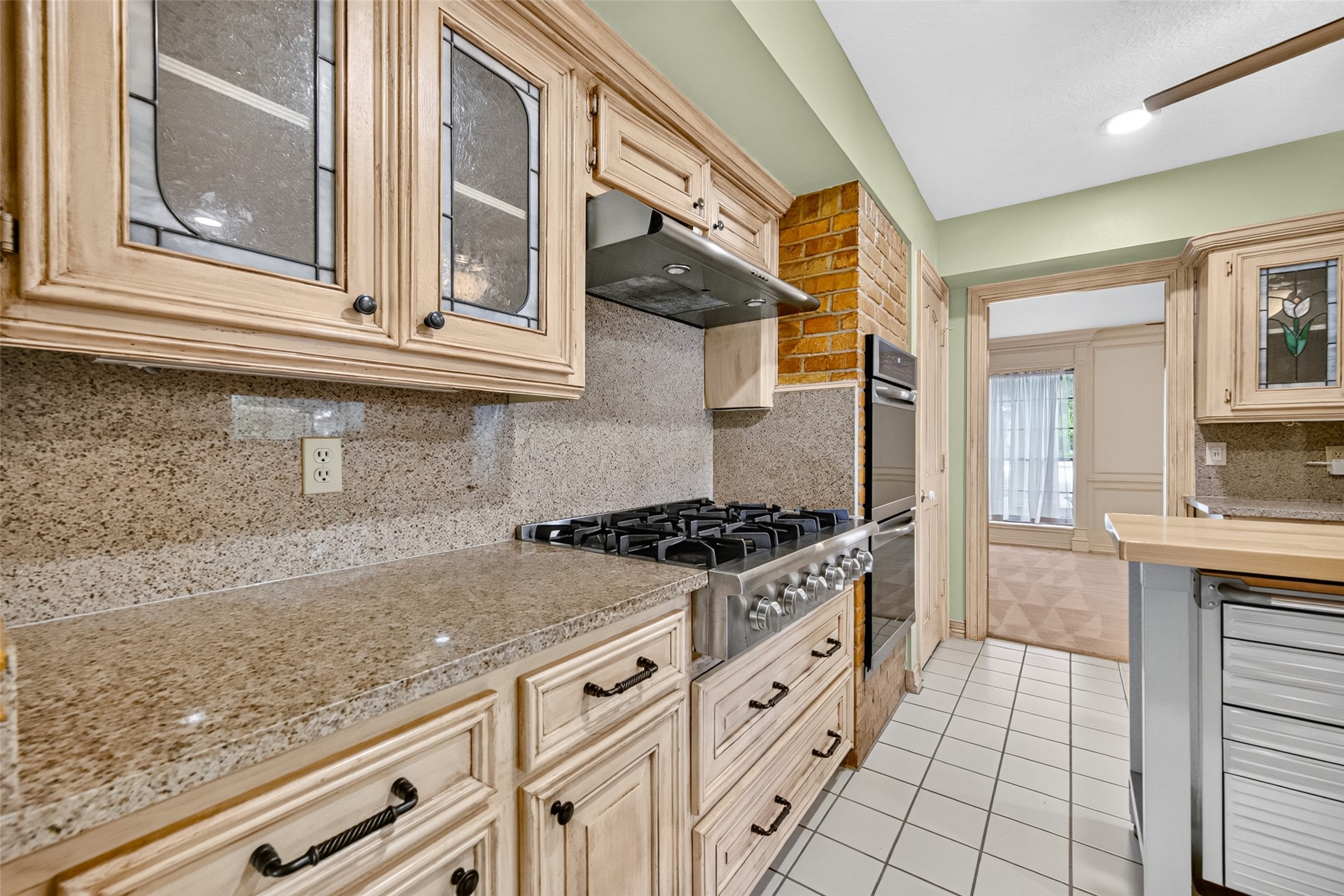 8007 Erie Street Property Photo 18
