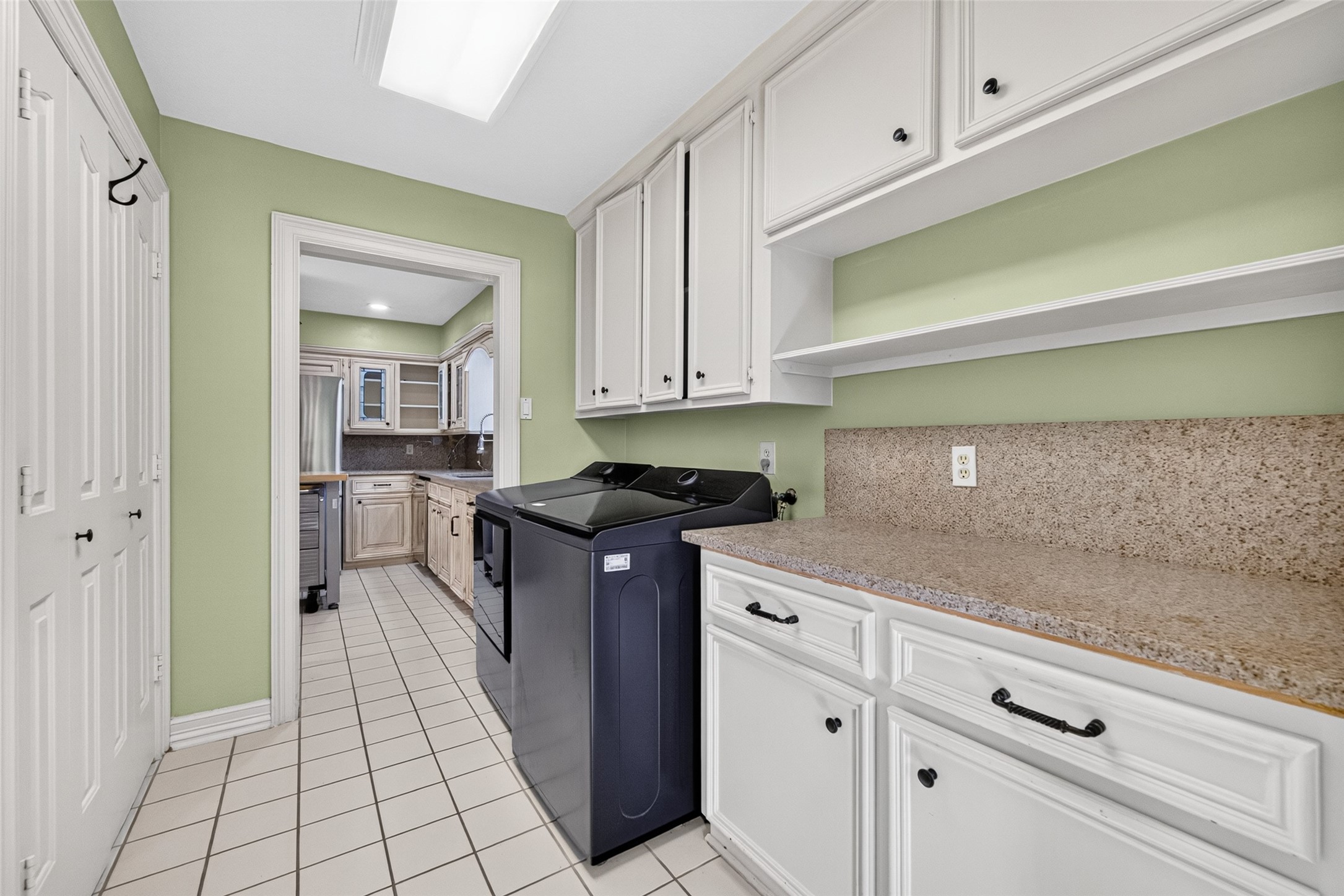 8007 Erie Street Property Photo 20