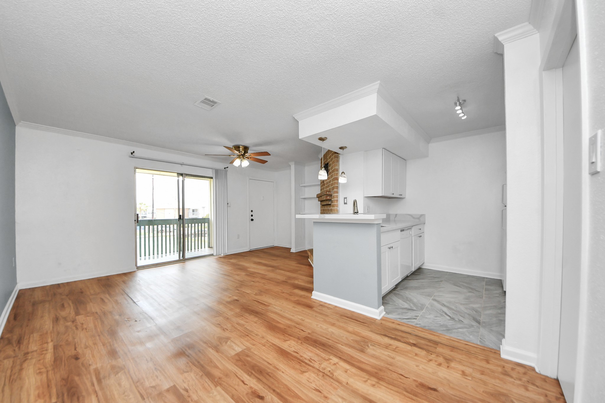 250 El Dorado Boulevard 204 Property Photo 28