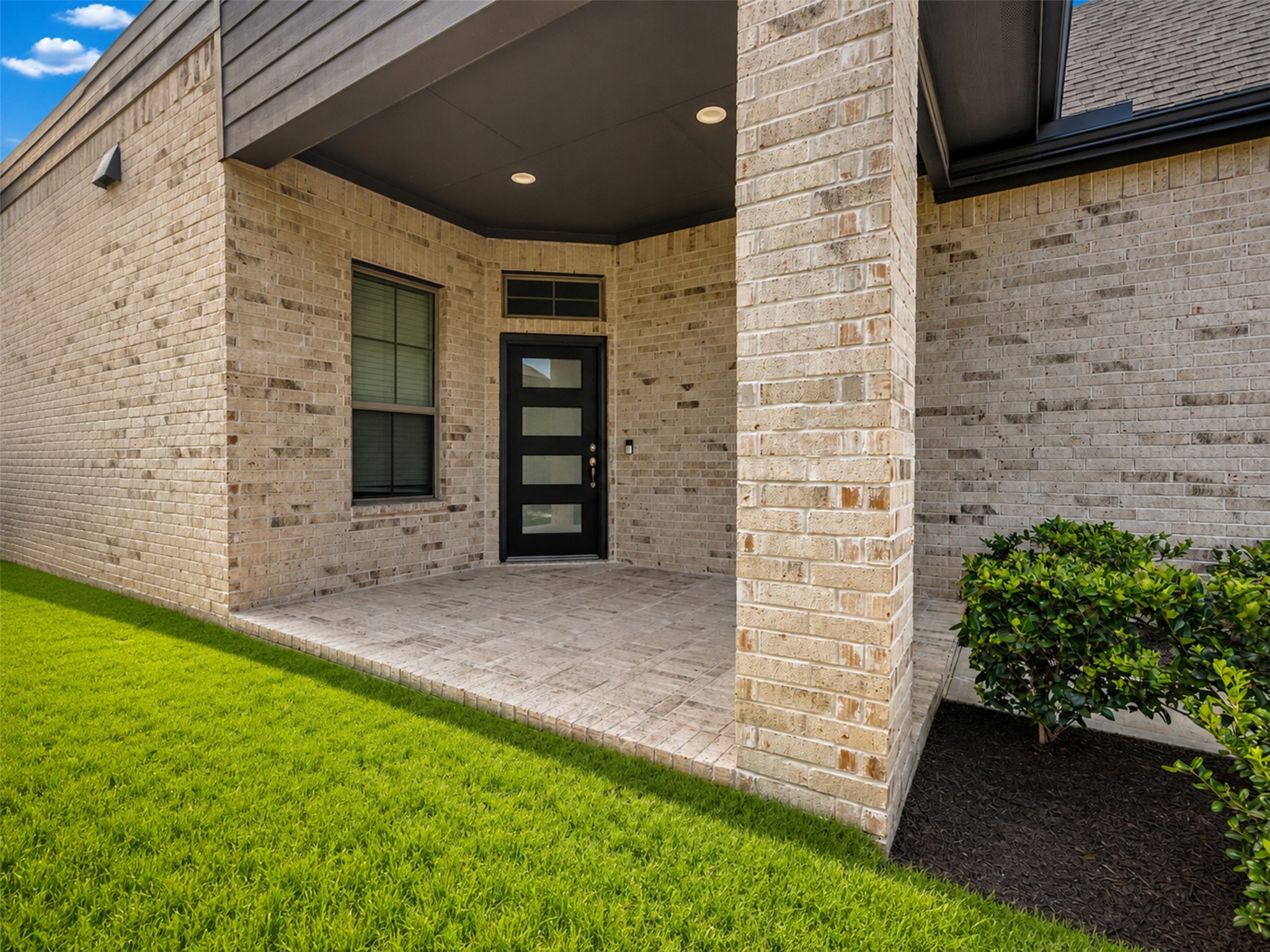 10643 Wild Chives Property Photo 2