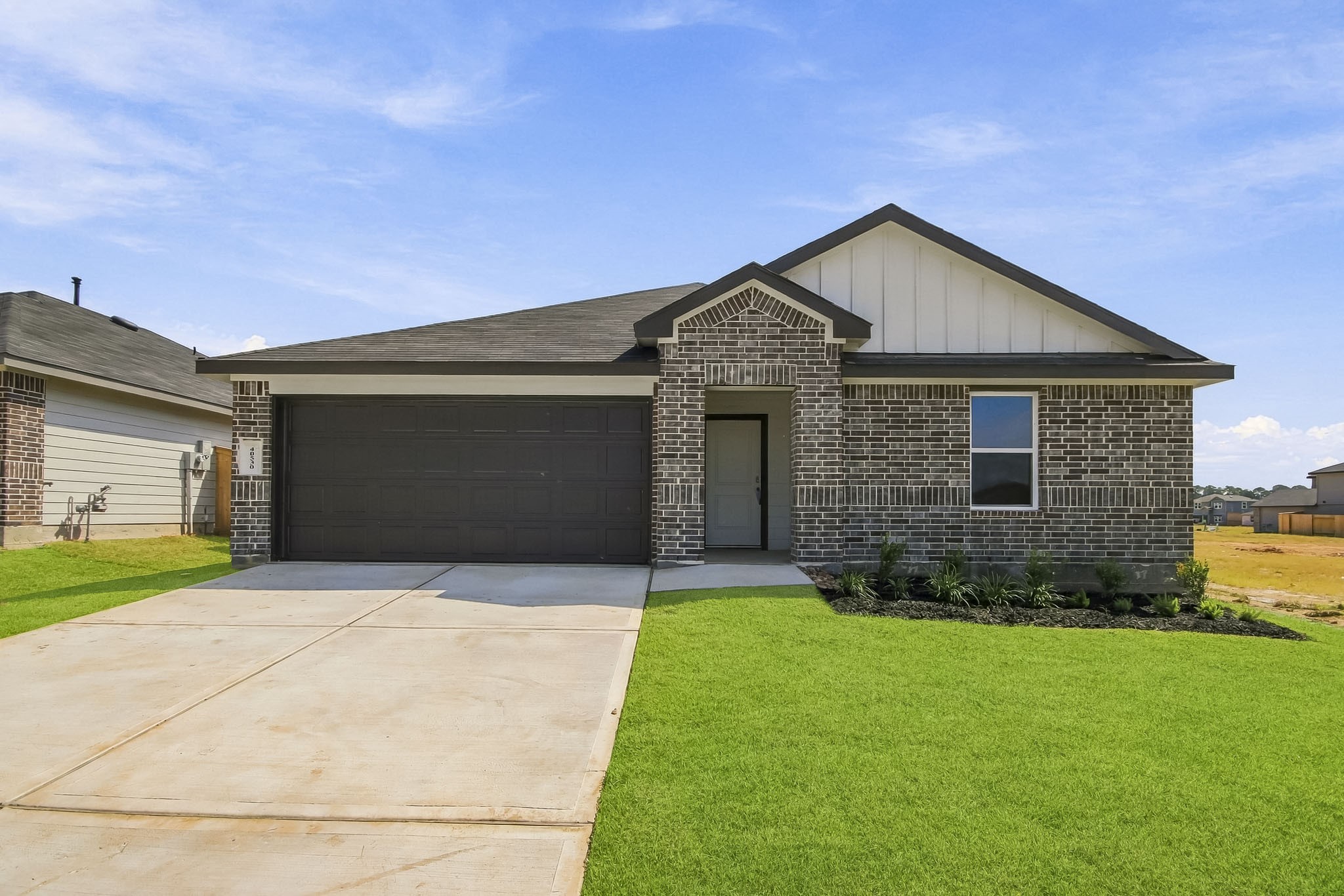 40530 Clover Willow Drive Property Photo 1
