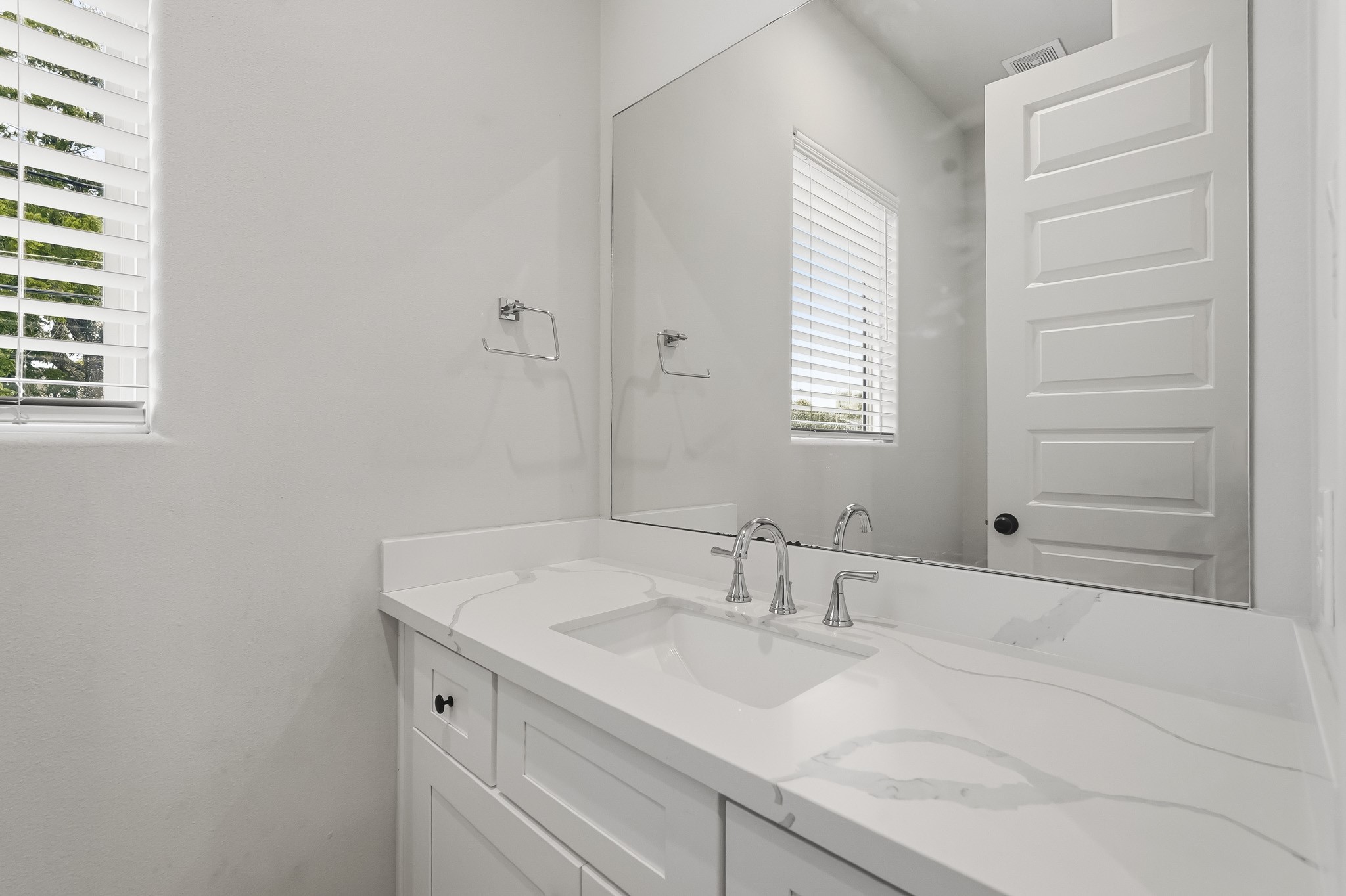 3109 Arlington Street Property Photo 13