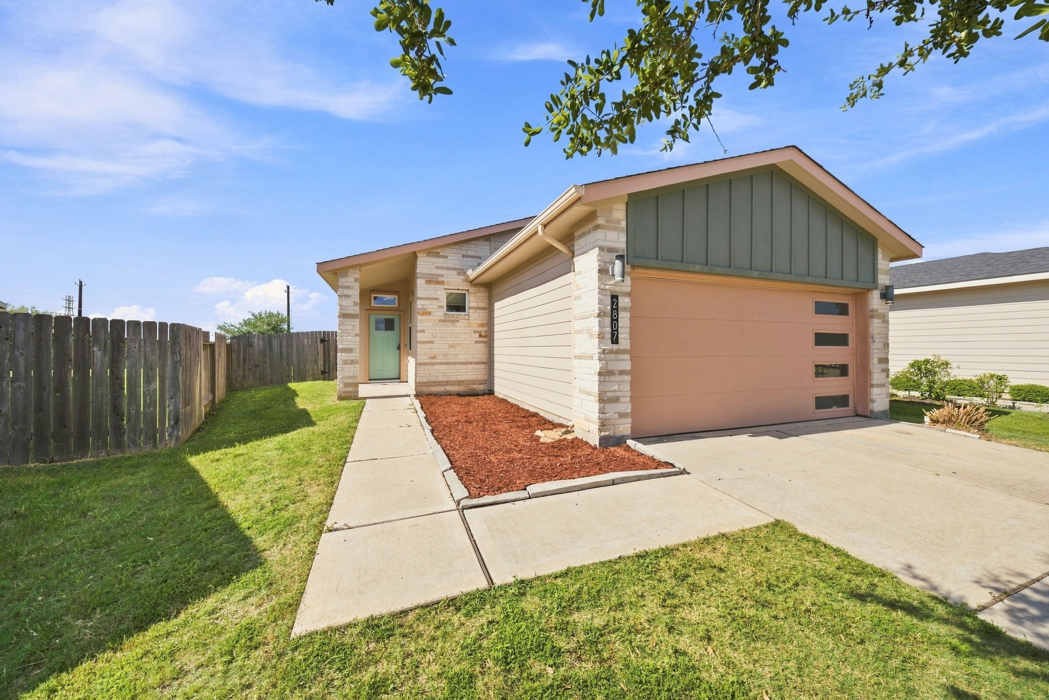 2807 Chancery Summit Court Property Photo 1