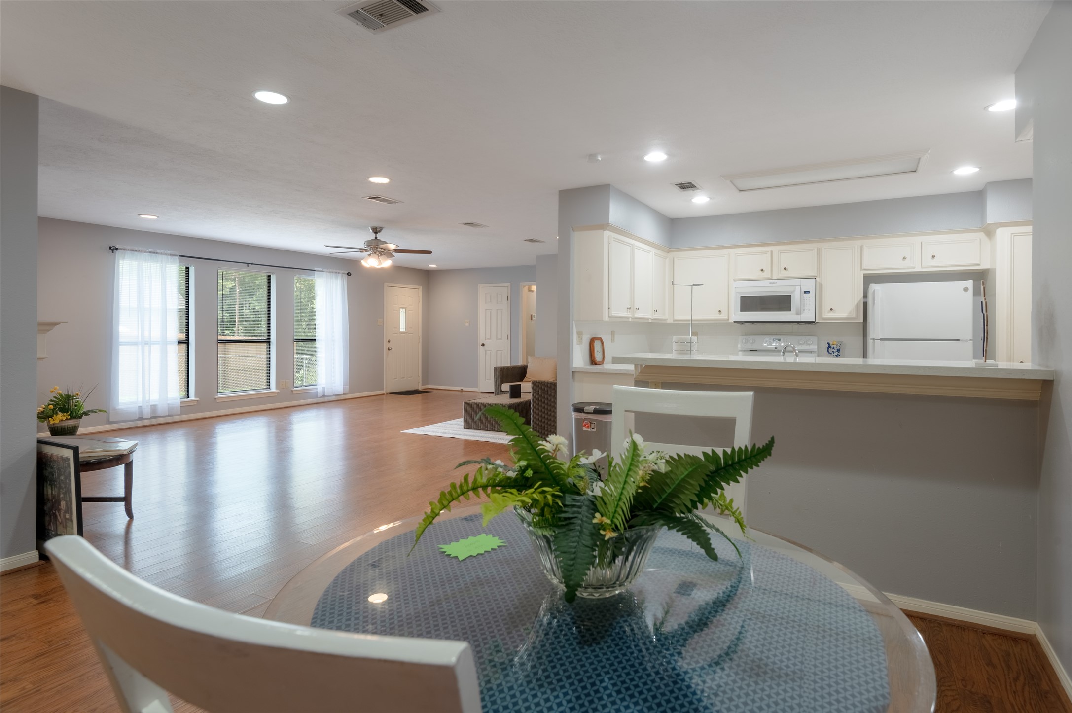 2232 Azalea Circle Circle Property Photo 9