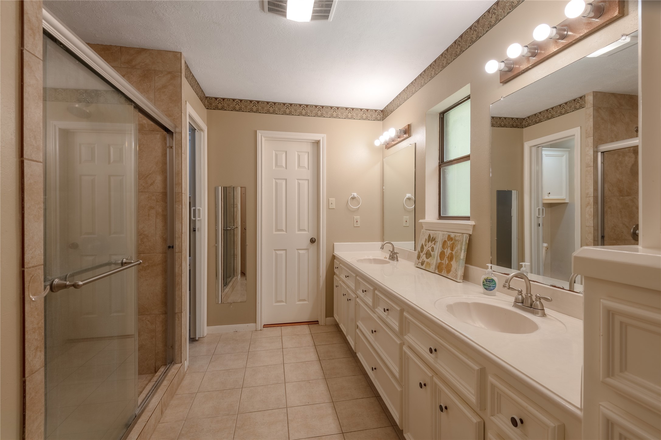 2232 Azalea Circle Circle Property Photo 10