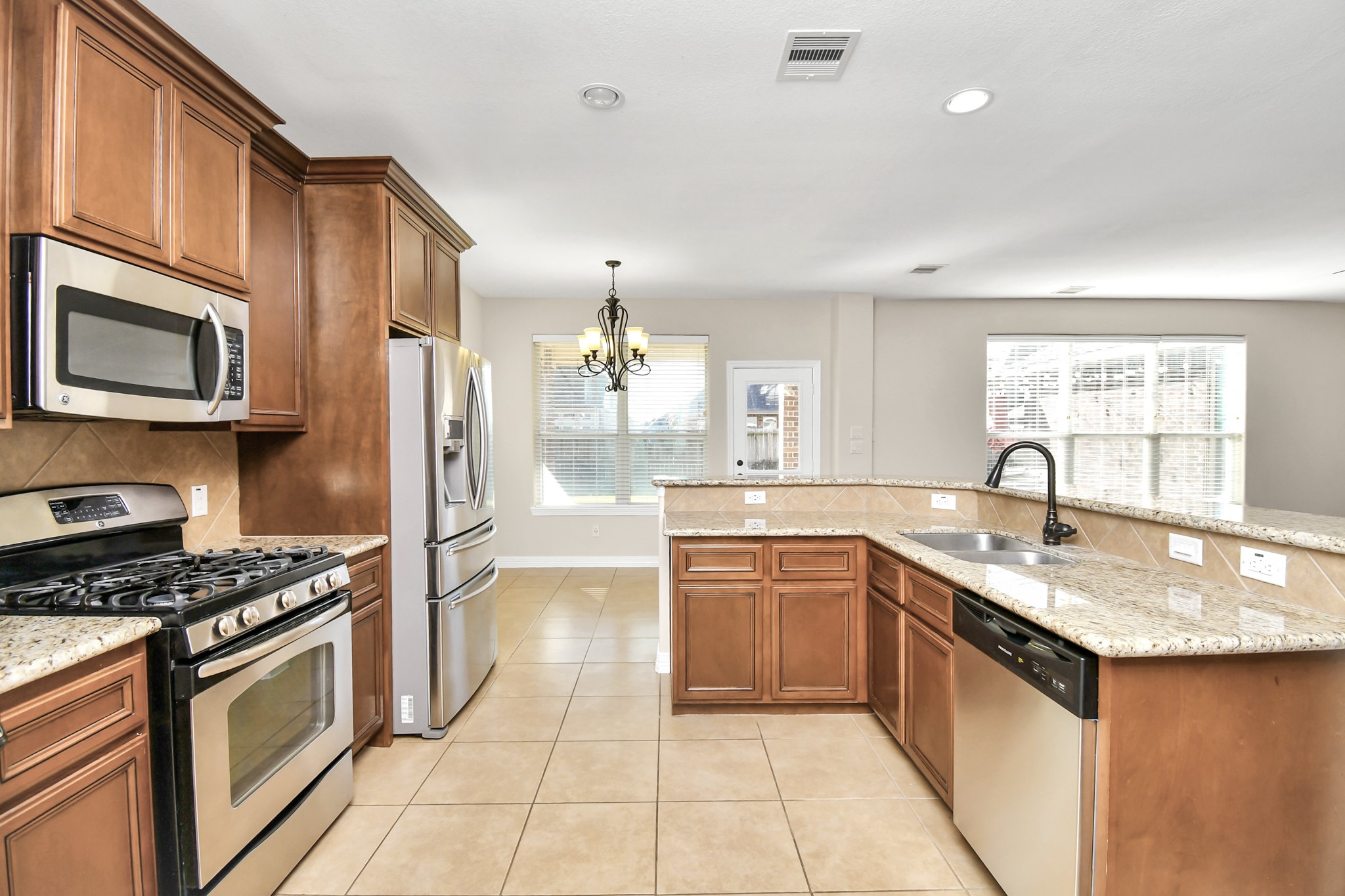 6313 Deer Meadow Lane Property Photo 2