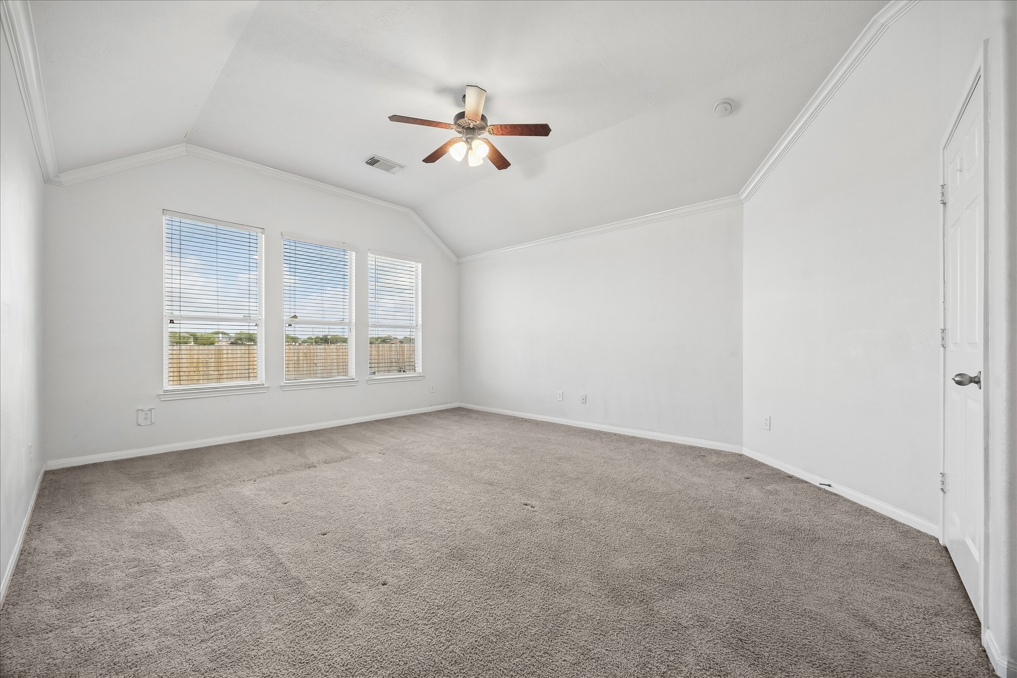 19114 Mercant Mark Lane Property Photo 15