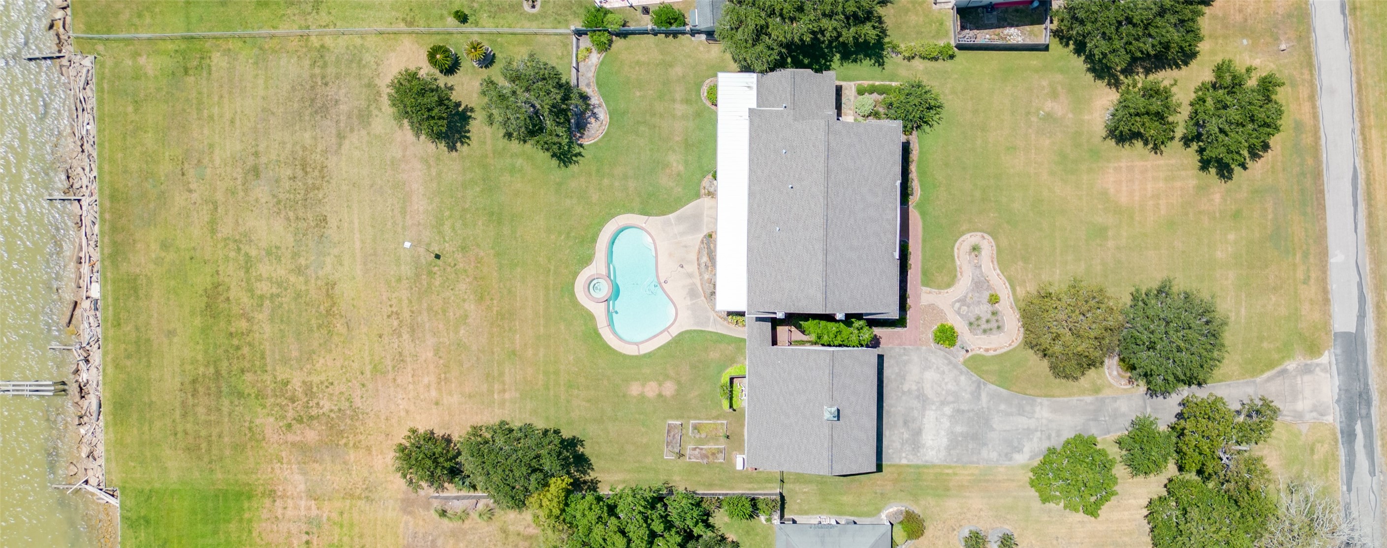 13224 Bay Place Drive Property Photo 11