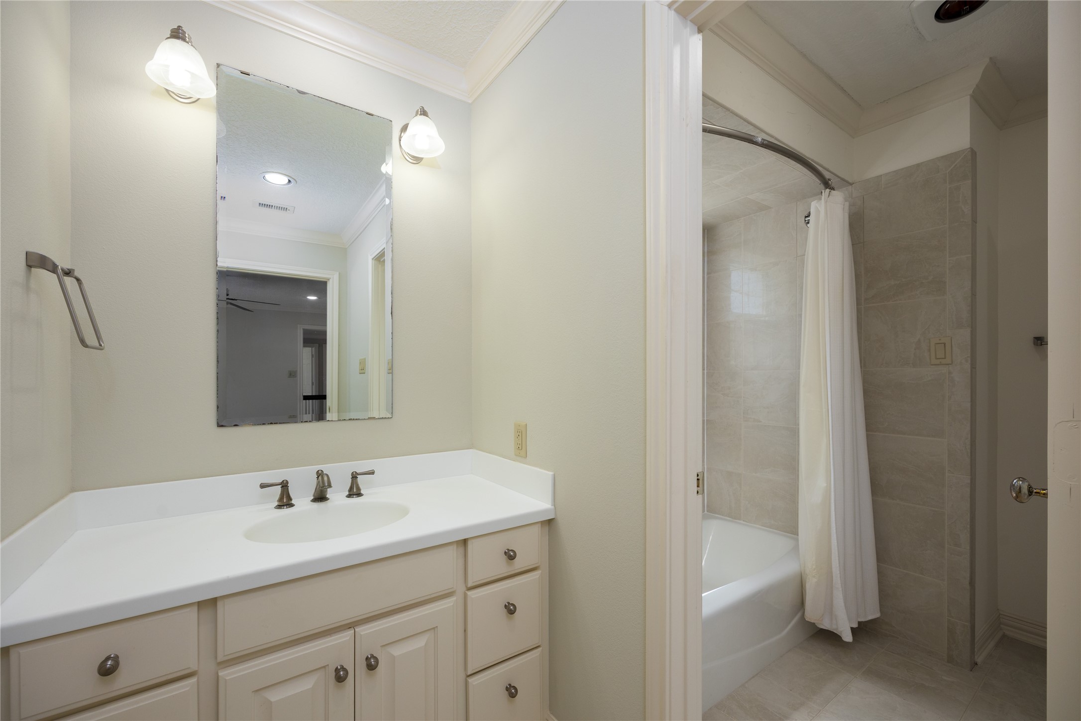 13224 Bay Place Drive Property Photo 33
