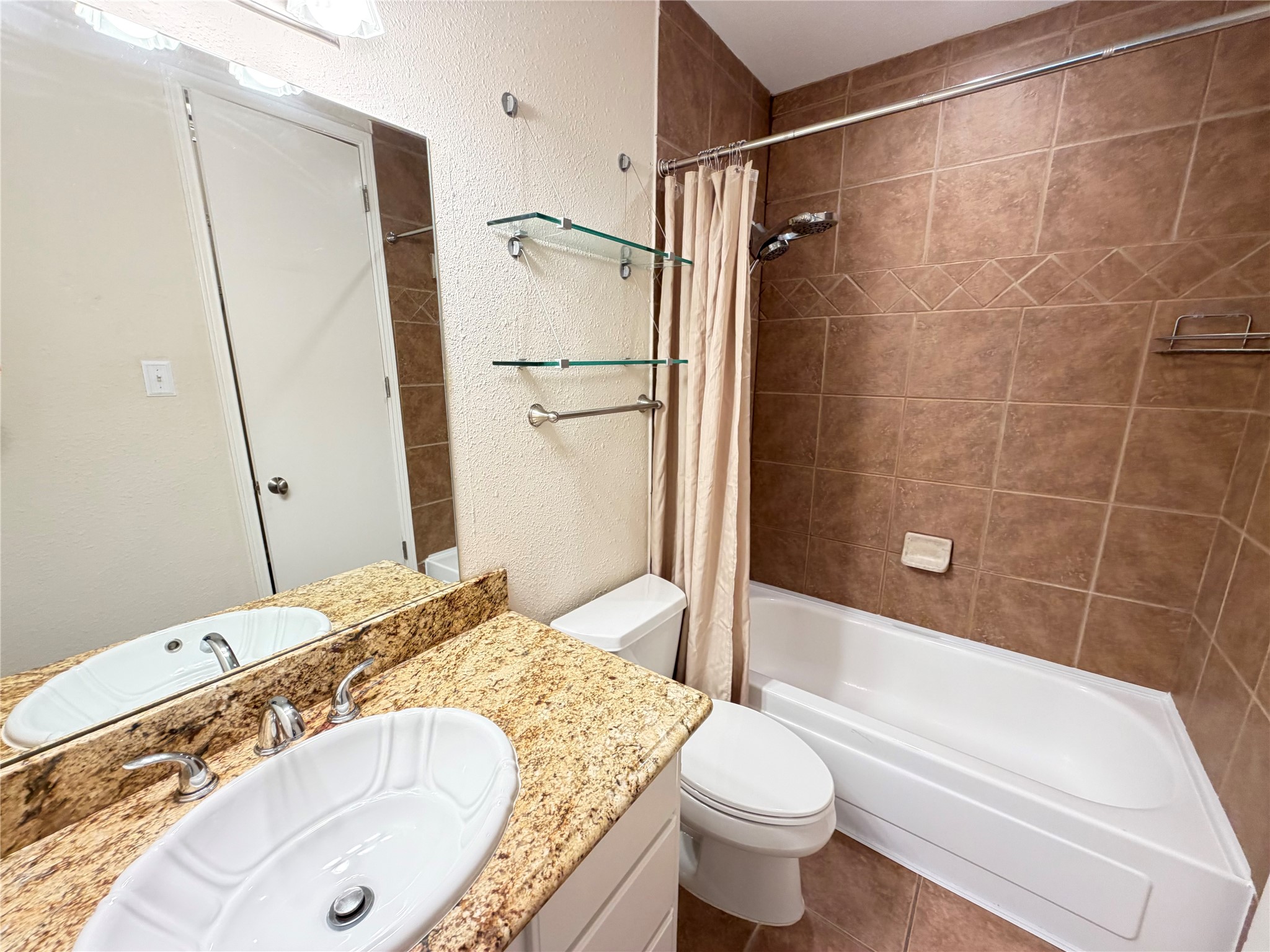 4515 Briar Hollow Place 315 Property Photo 22
