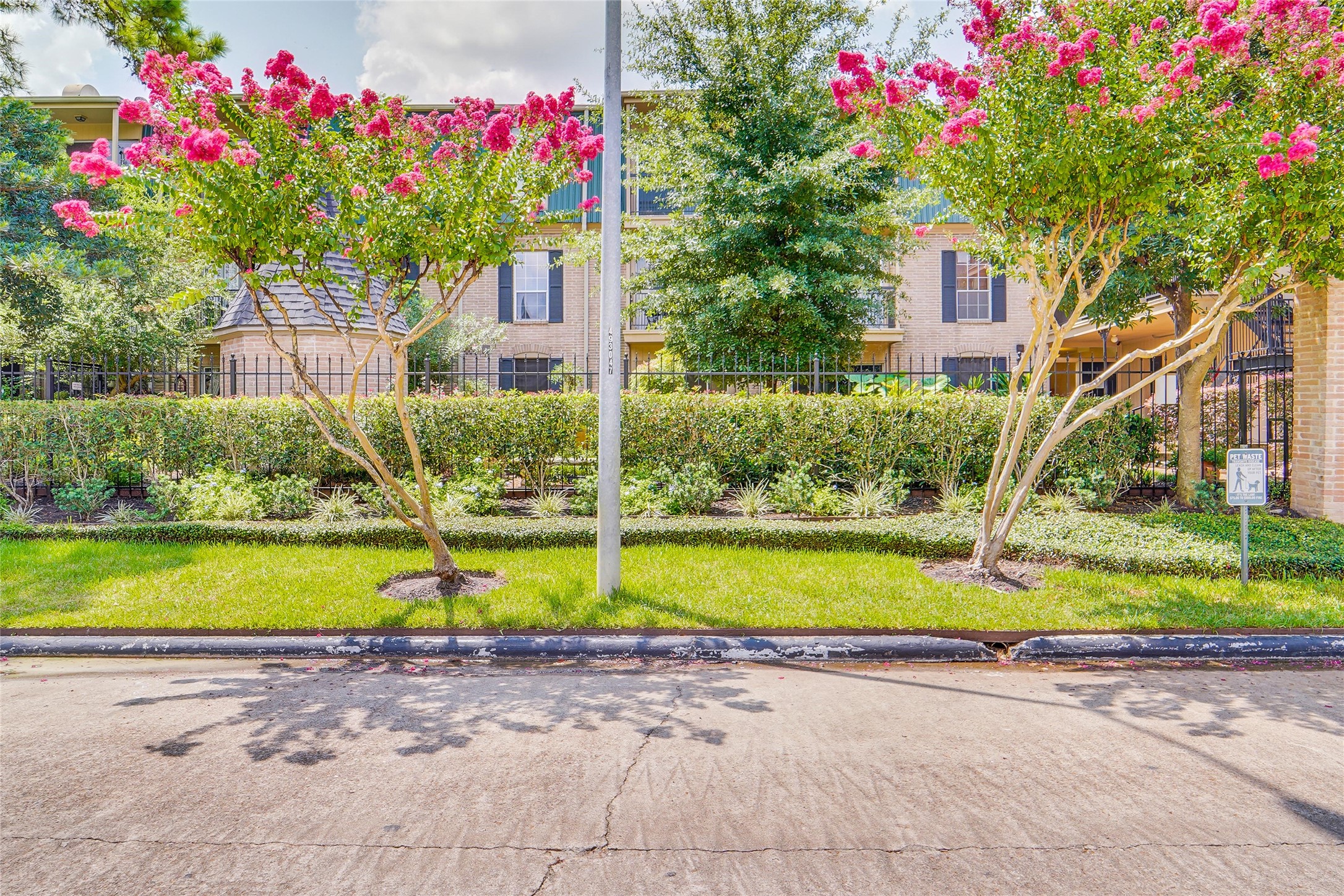 4515 Briar Hollow Place 315 Property Photo 42
