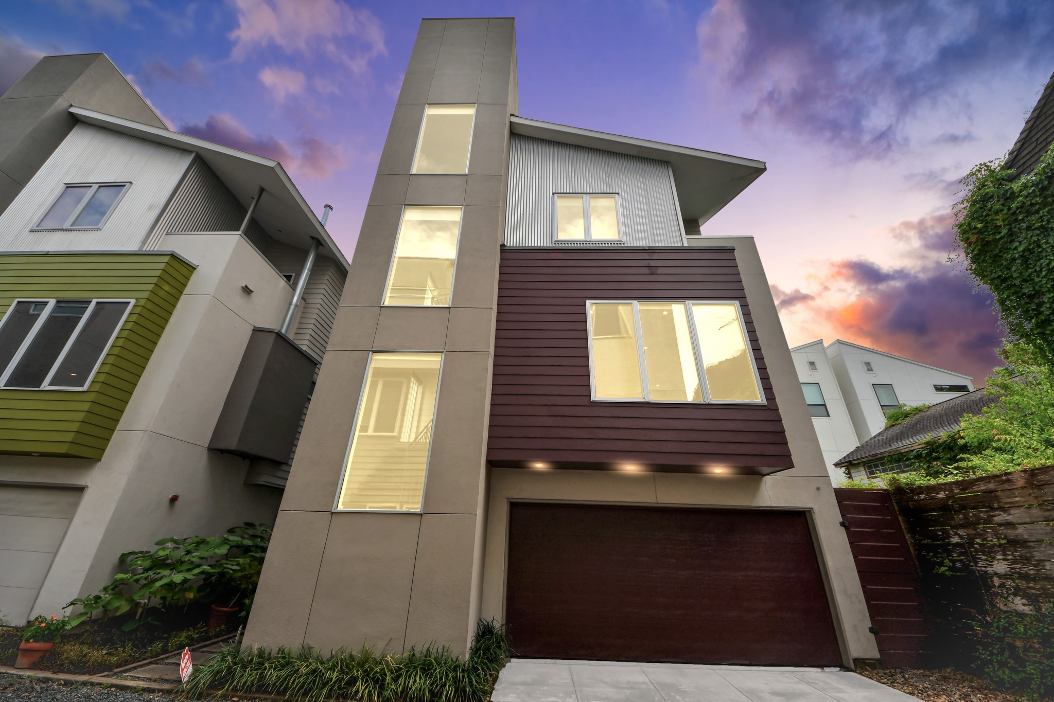 1823 Southmore Boulevard Property Photo 1