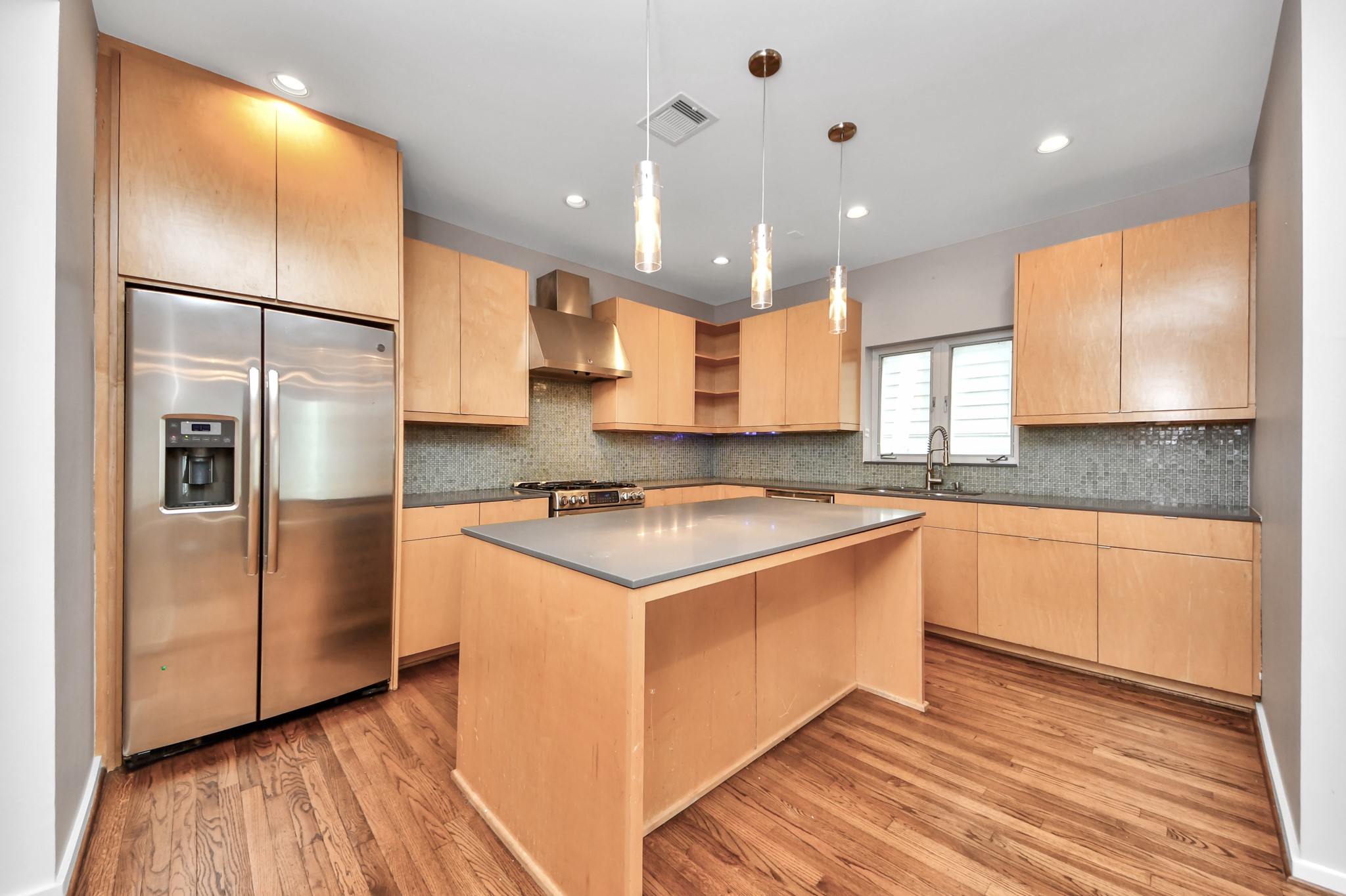 1823 Southmore Boulevard Property Photo 2