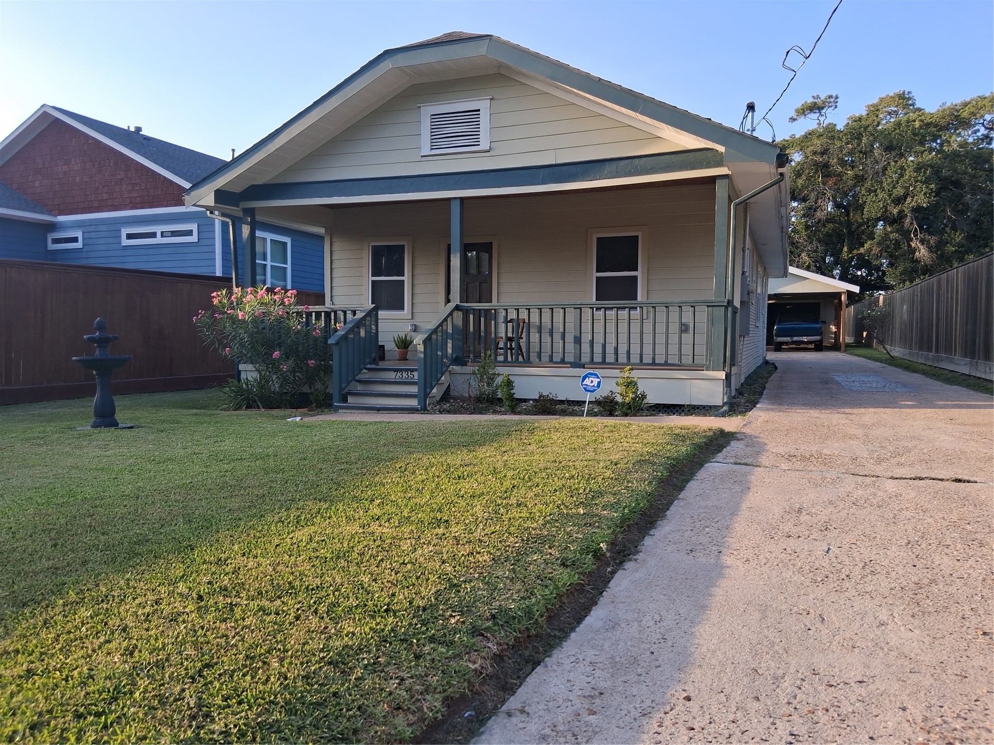 7335 Santiago Street Property Photo 1