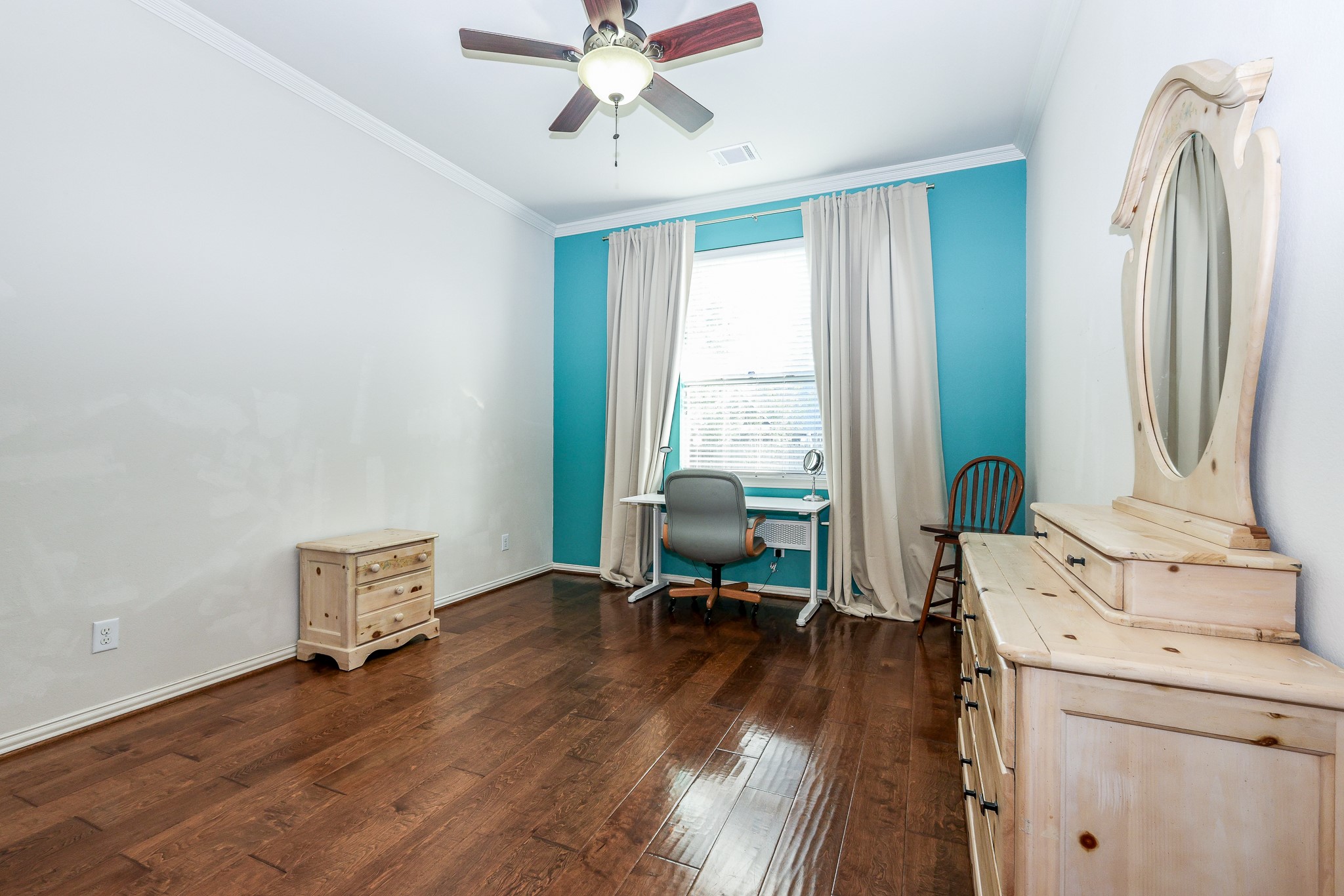 17007 Thomastone Lane Property Photo 17