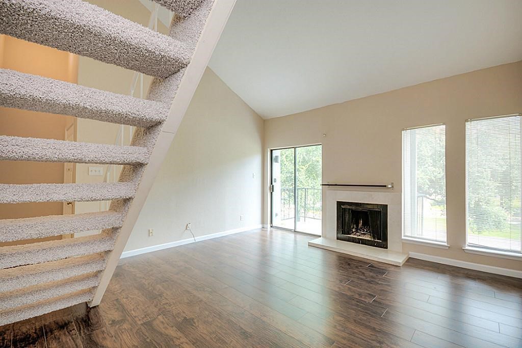10811 Richmond Avenue 19 Property Photo 4