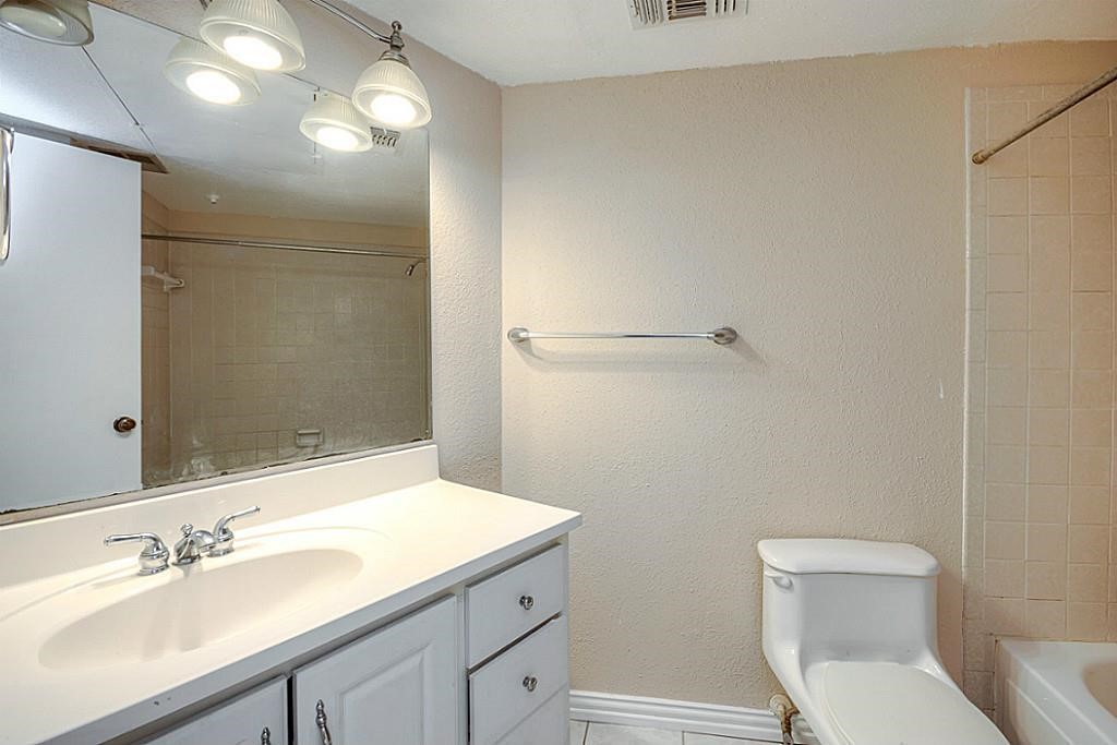 10811 Richmond Avenue 19 Property Photo 12