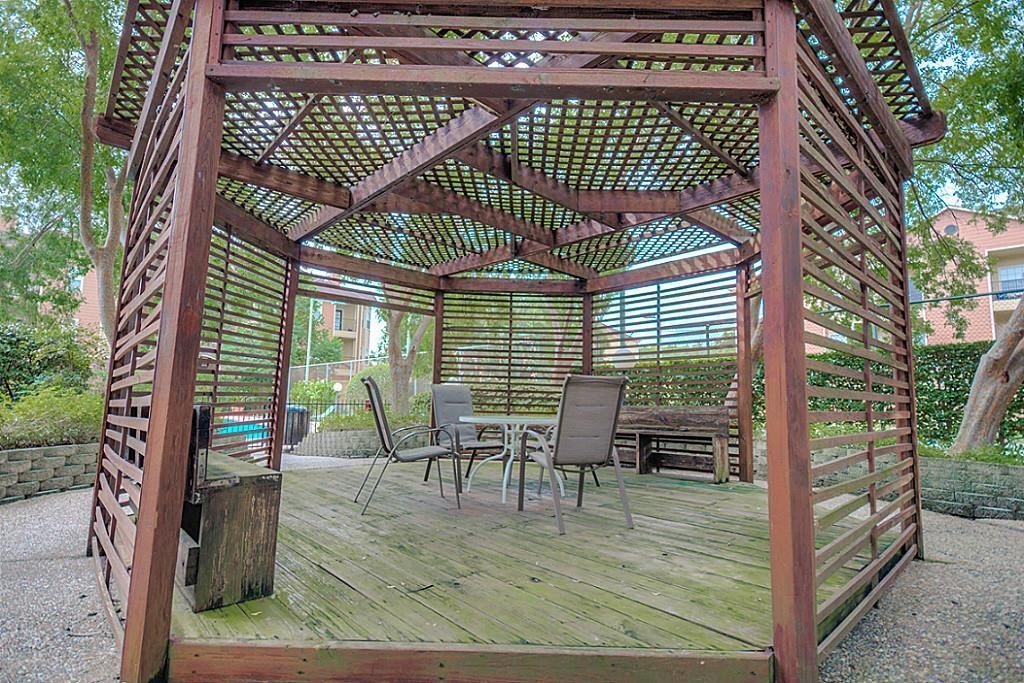 10811 Richmond Avenue 19 Property Photo 20