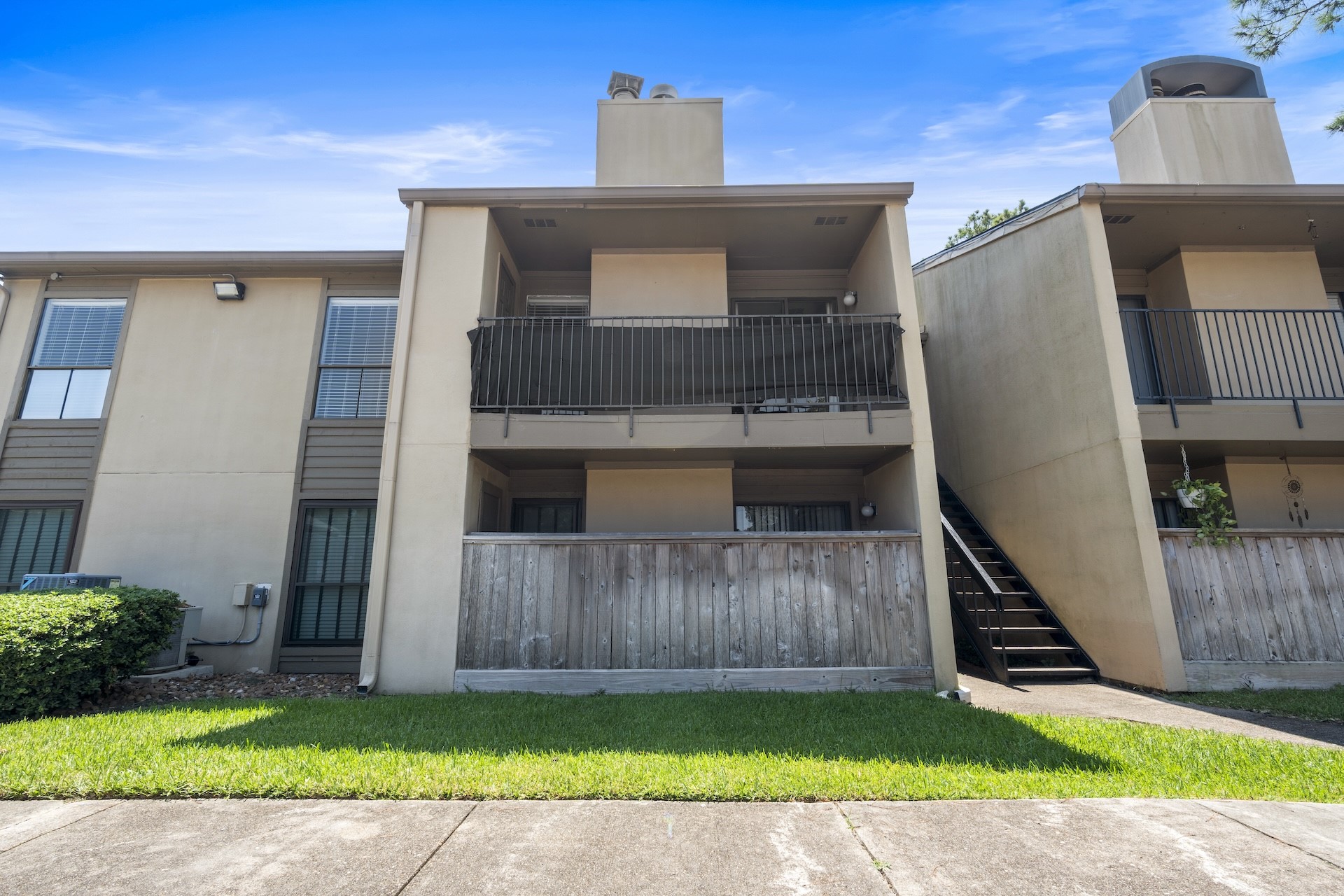 3300 Pebblebrook Drive 104 Property Photo 6