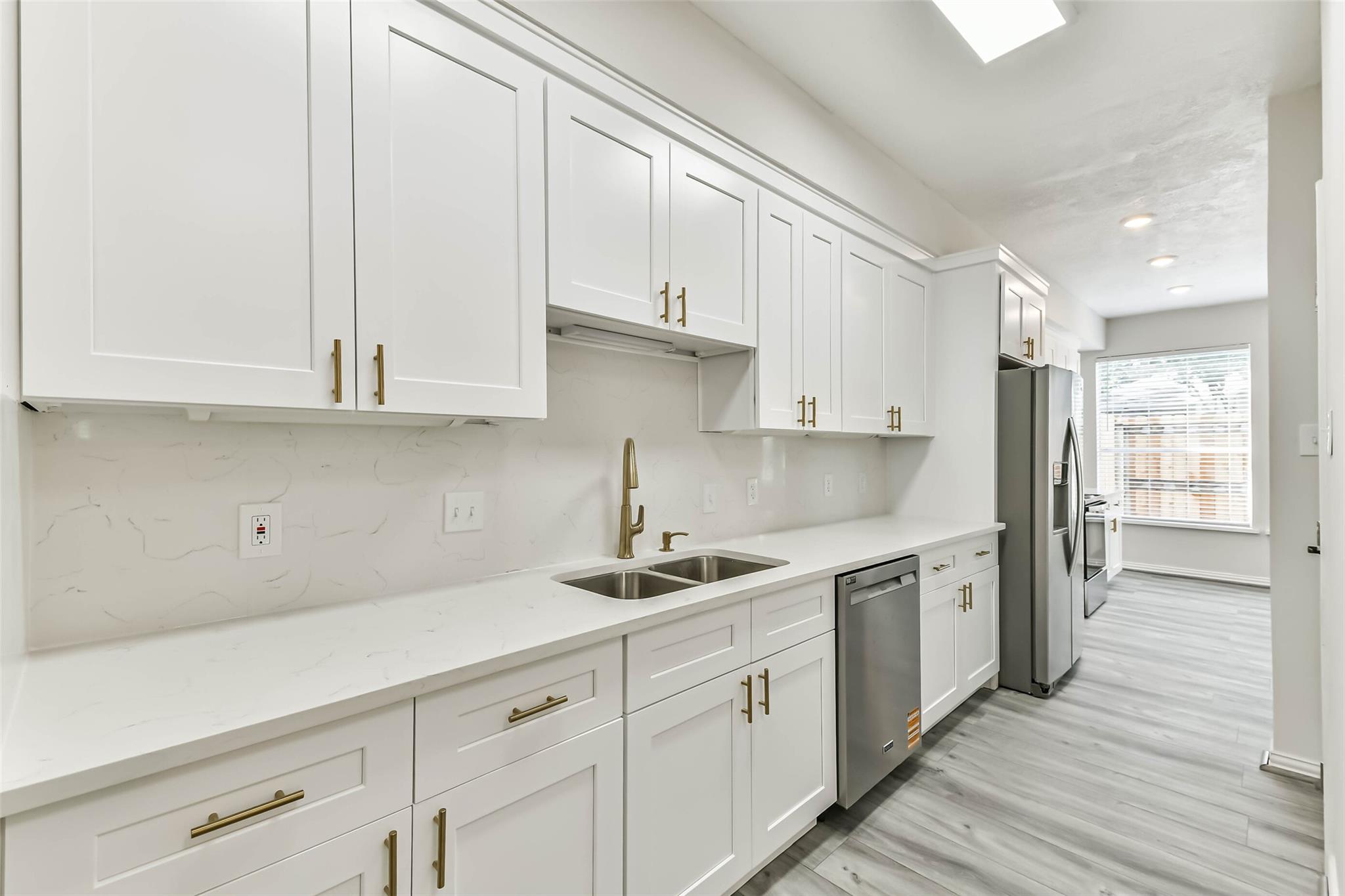 2604 Mid Lane Property Photo 13