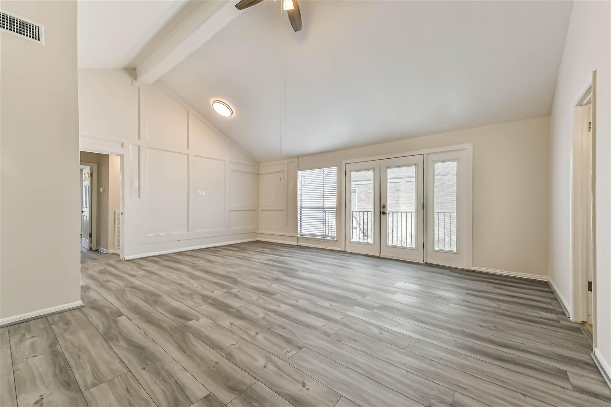 2604 Mid Lane Property Photo 21