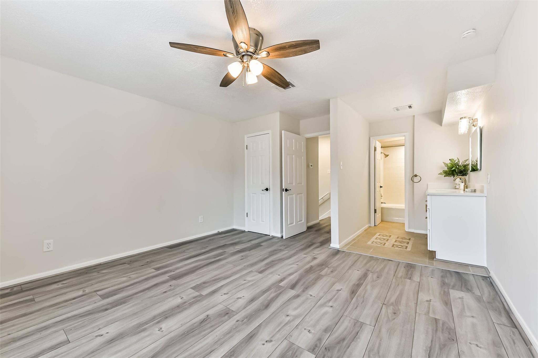2604 Mid Lane Property Photo 28