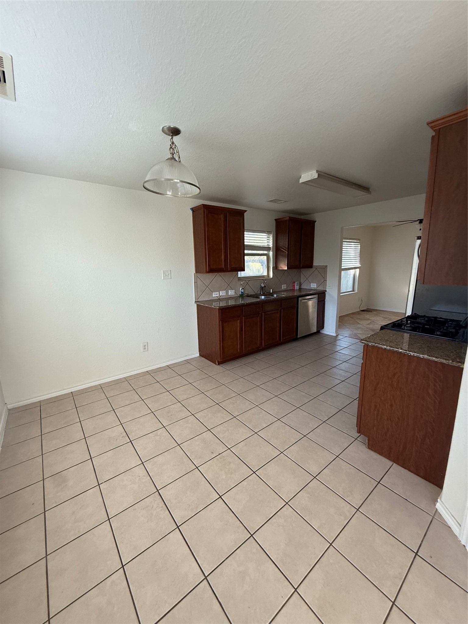 4330 Sprangletop Avenue Property Photo 8