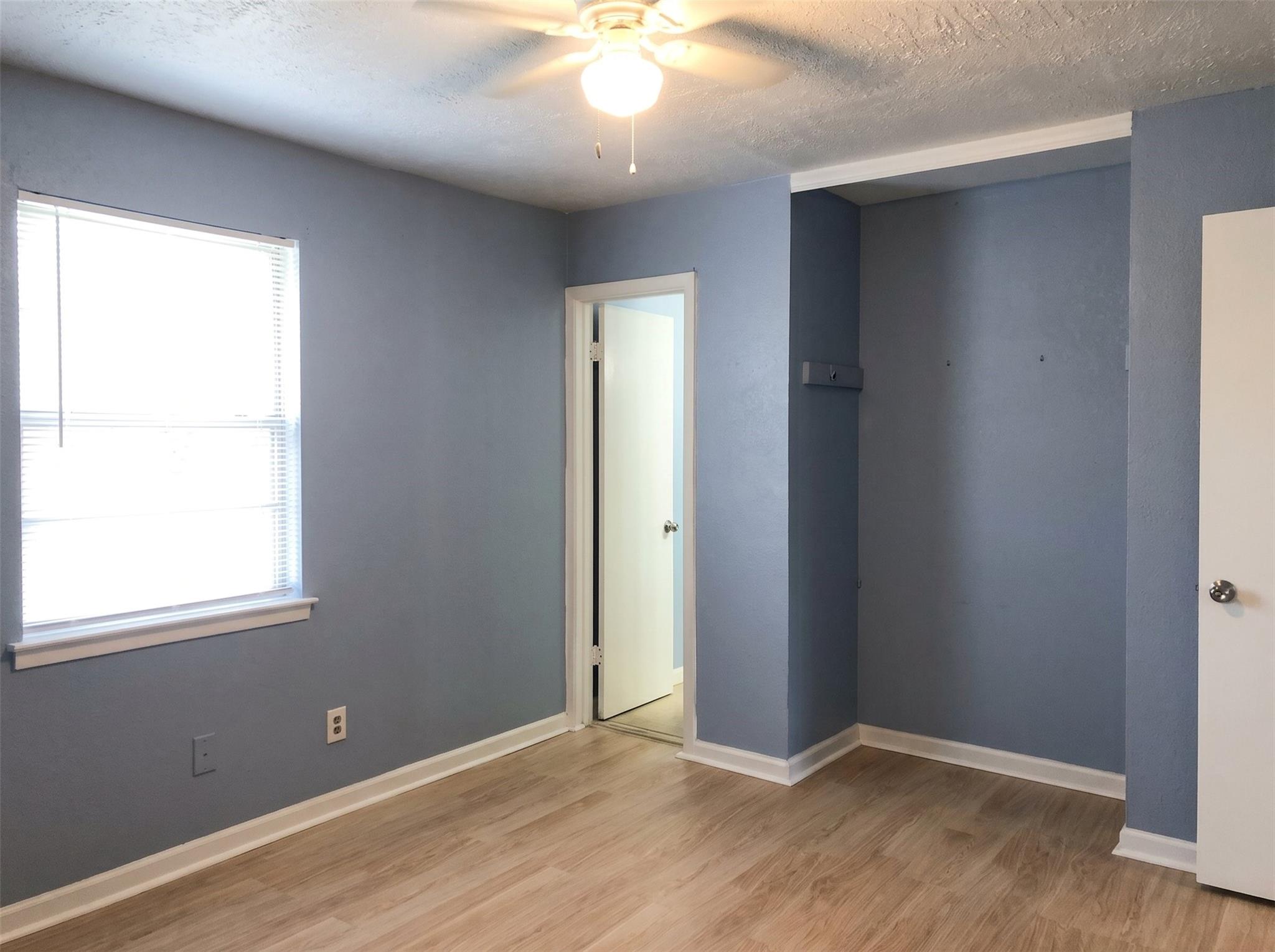 9714 Galaxy Street, Houston Tx 77078 Property Photo 8