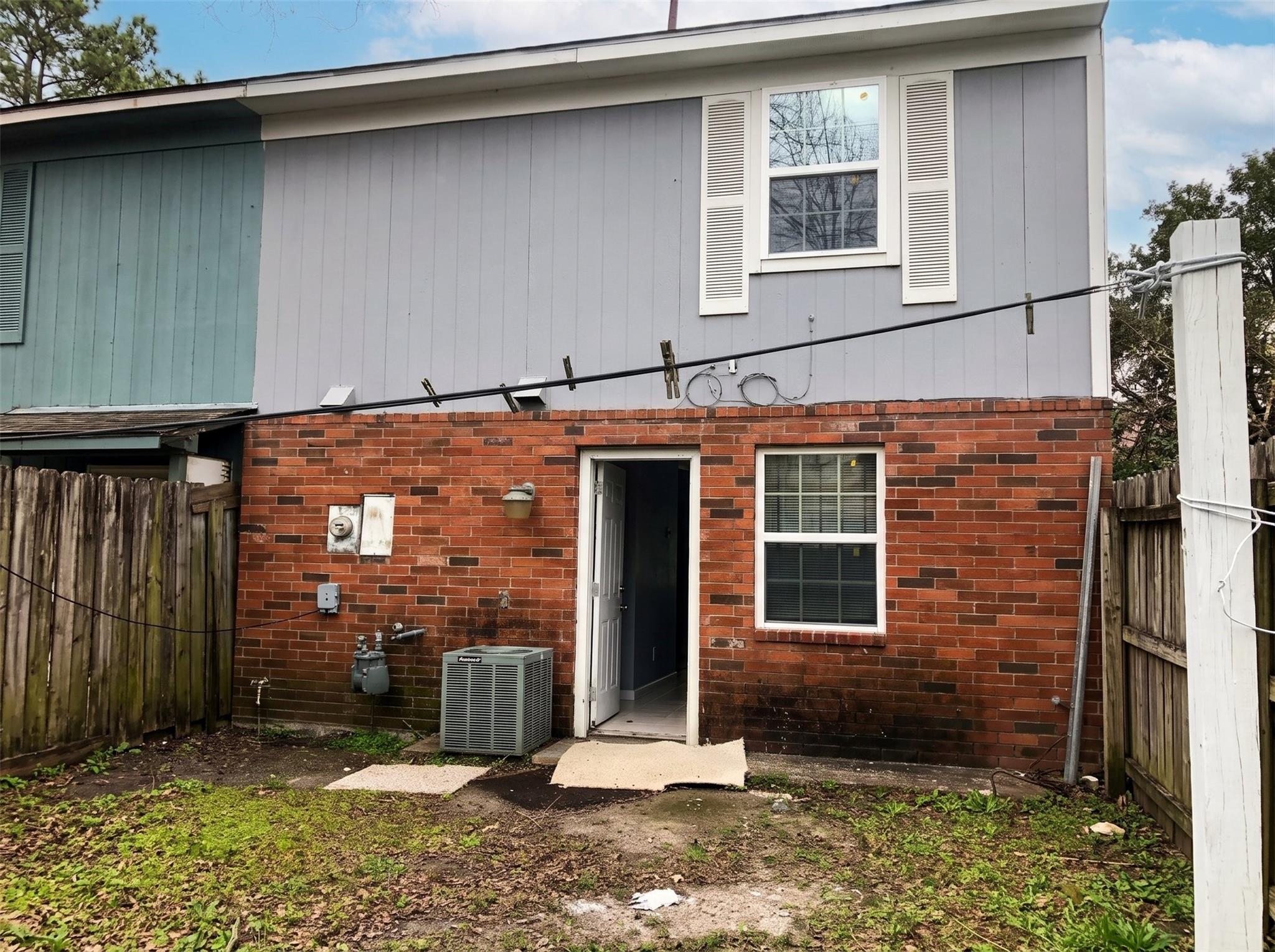 9714 Galaxy Street, Houston Tx 77078 Property Photo 12