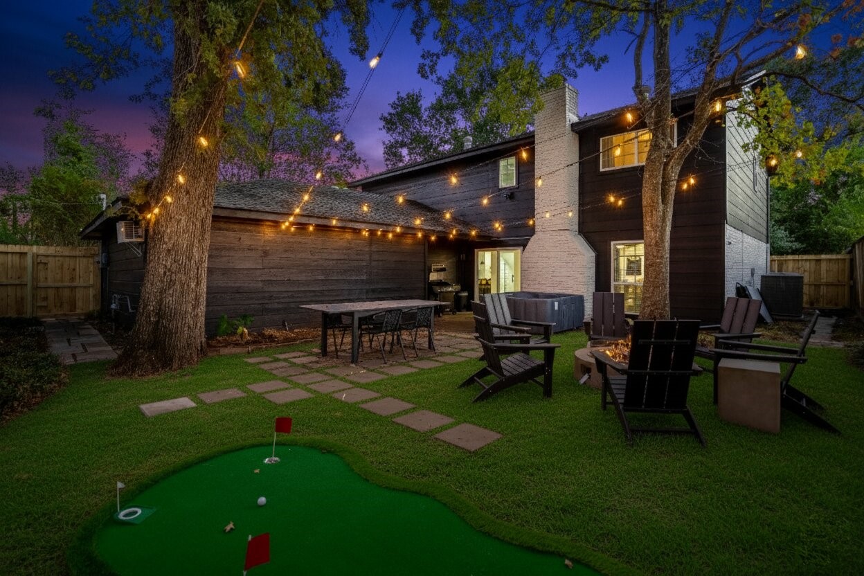 5614 Oakhaven Lane Property Photo 4