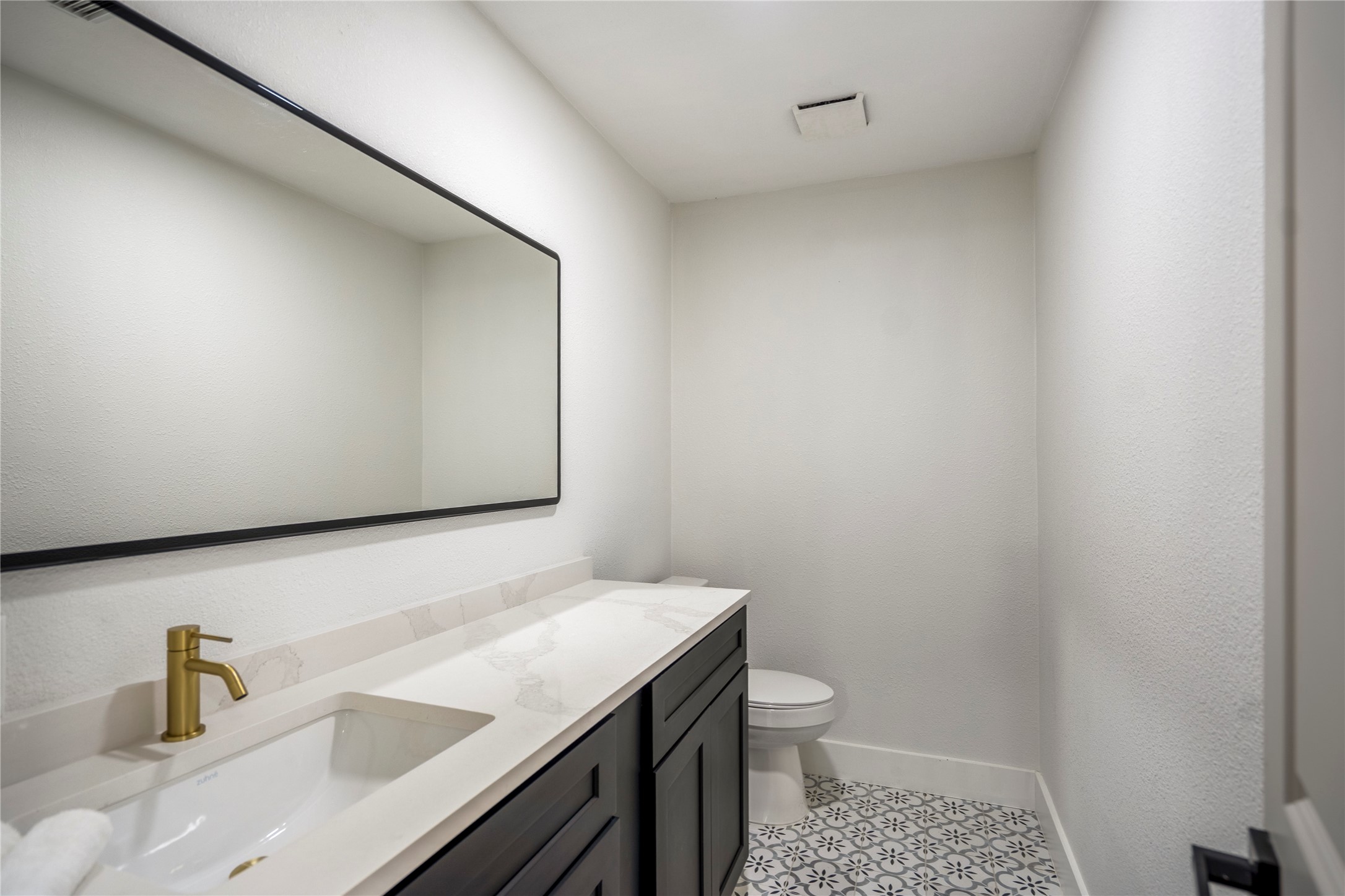 5614 Oakhaven Lane Property Photo 14