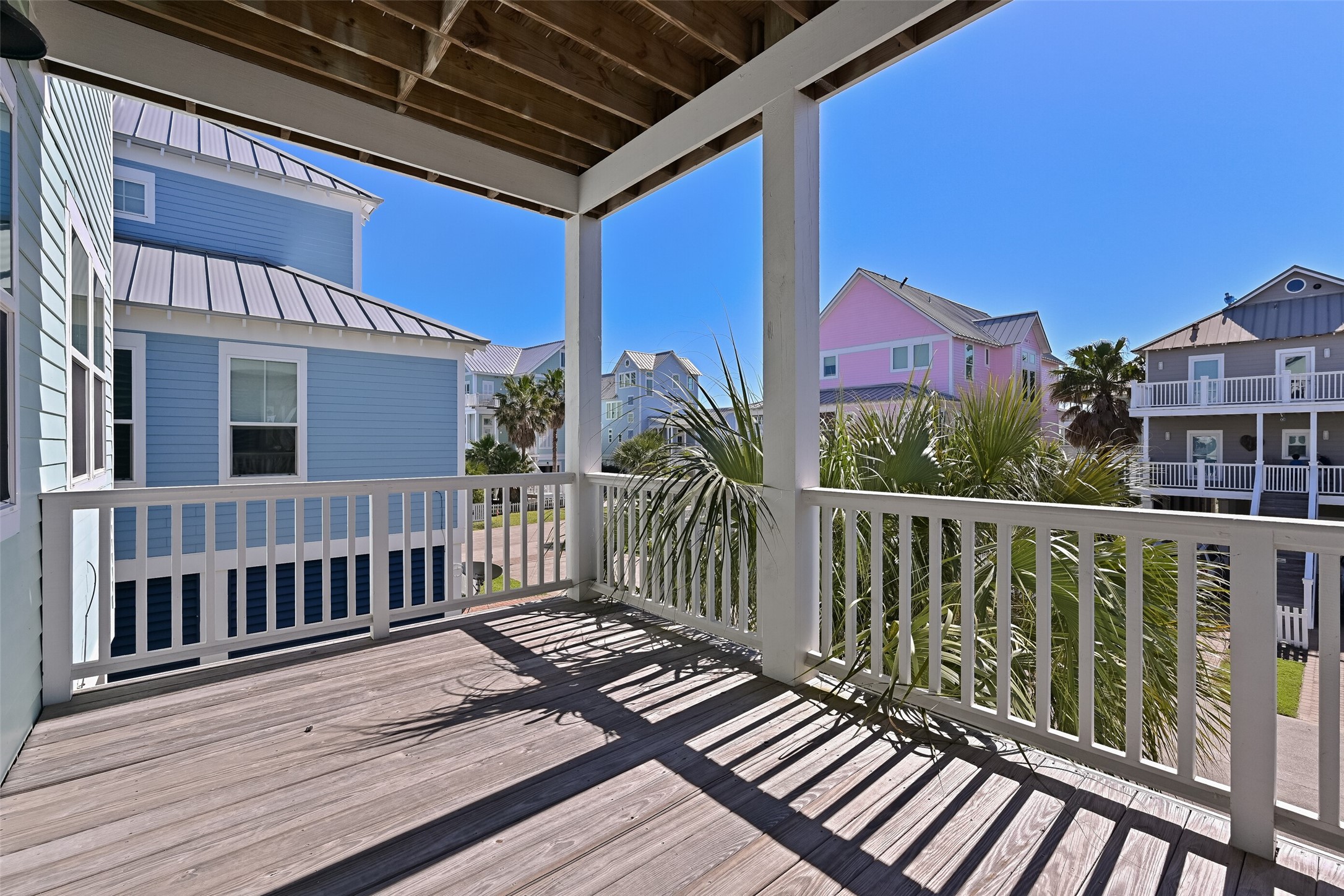 3827 Neptune Property Photo 18