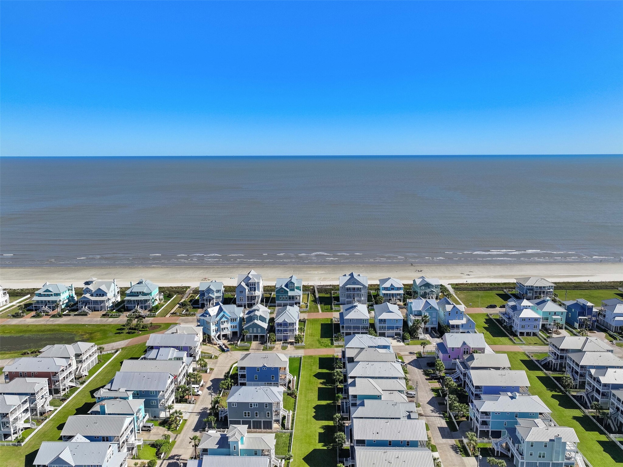 3827 Neptune Property Photo 44