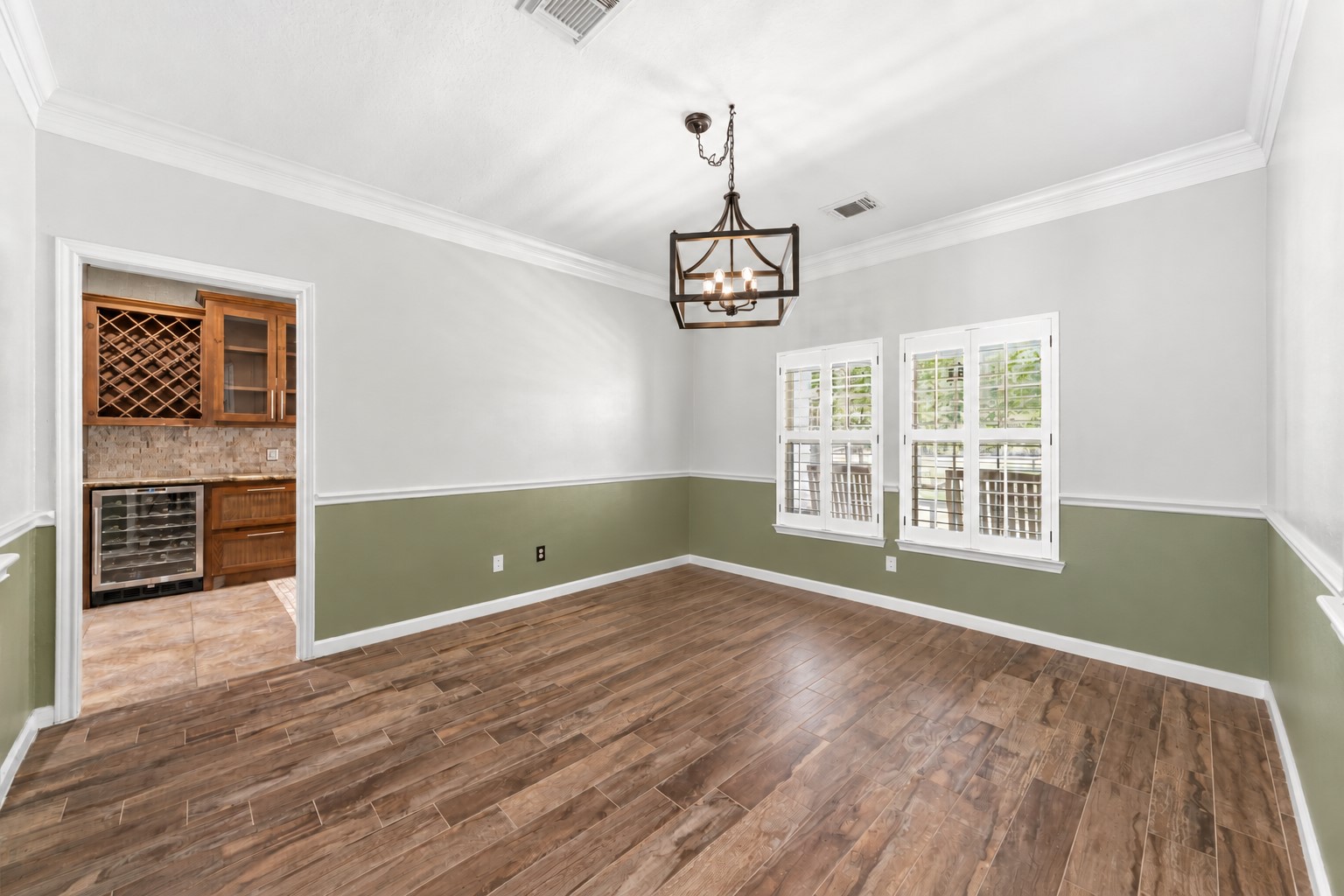 16903 Mustang Trail Drive Property Photo 8