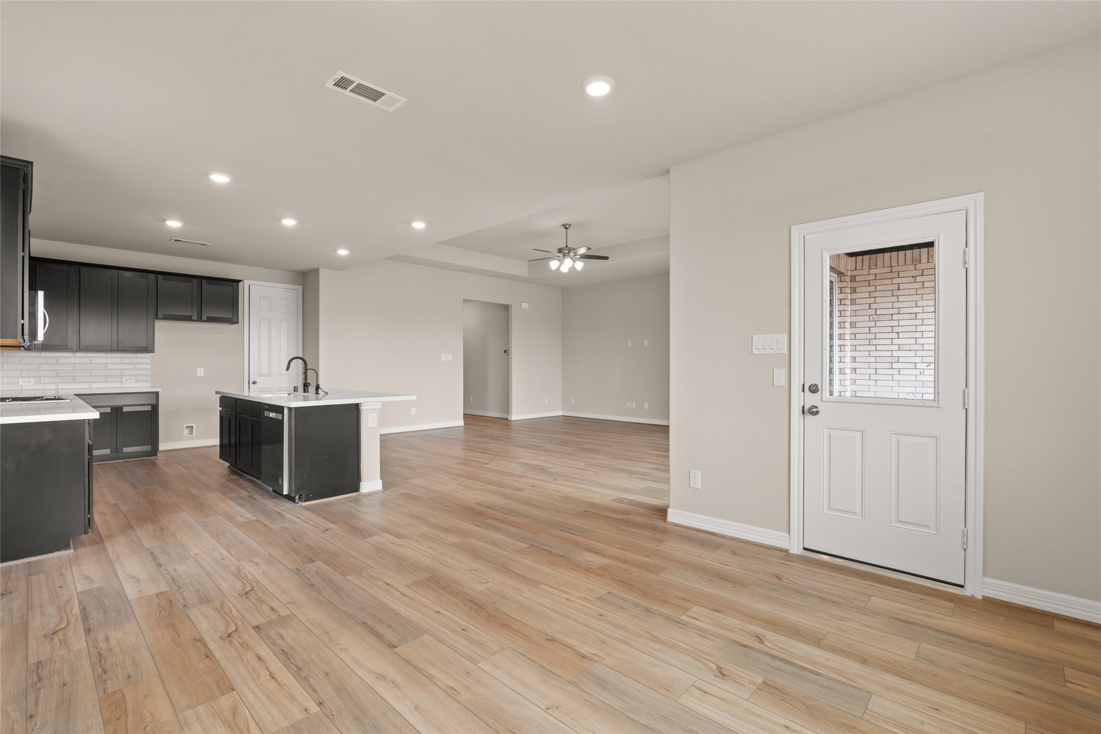 3021 Sunscape Terrace Drive Property Photo 4