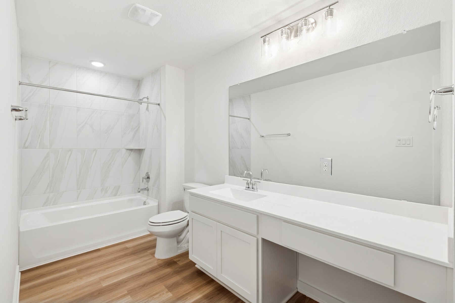 3230 Spanish Oak Lane Property Photo 16